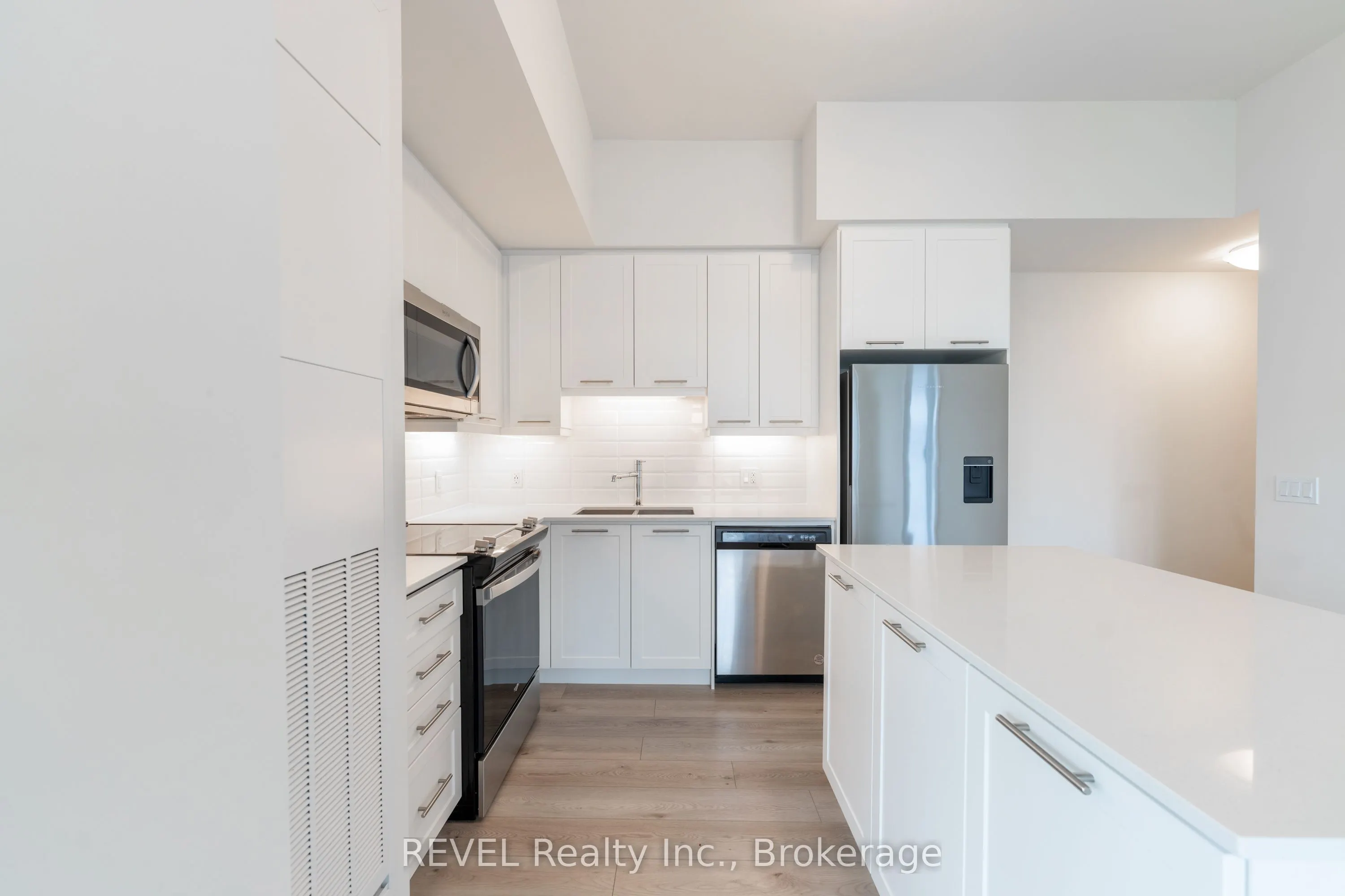 385 Winston Road, #402