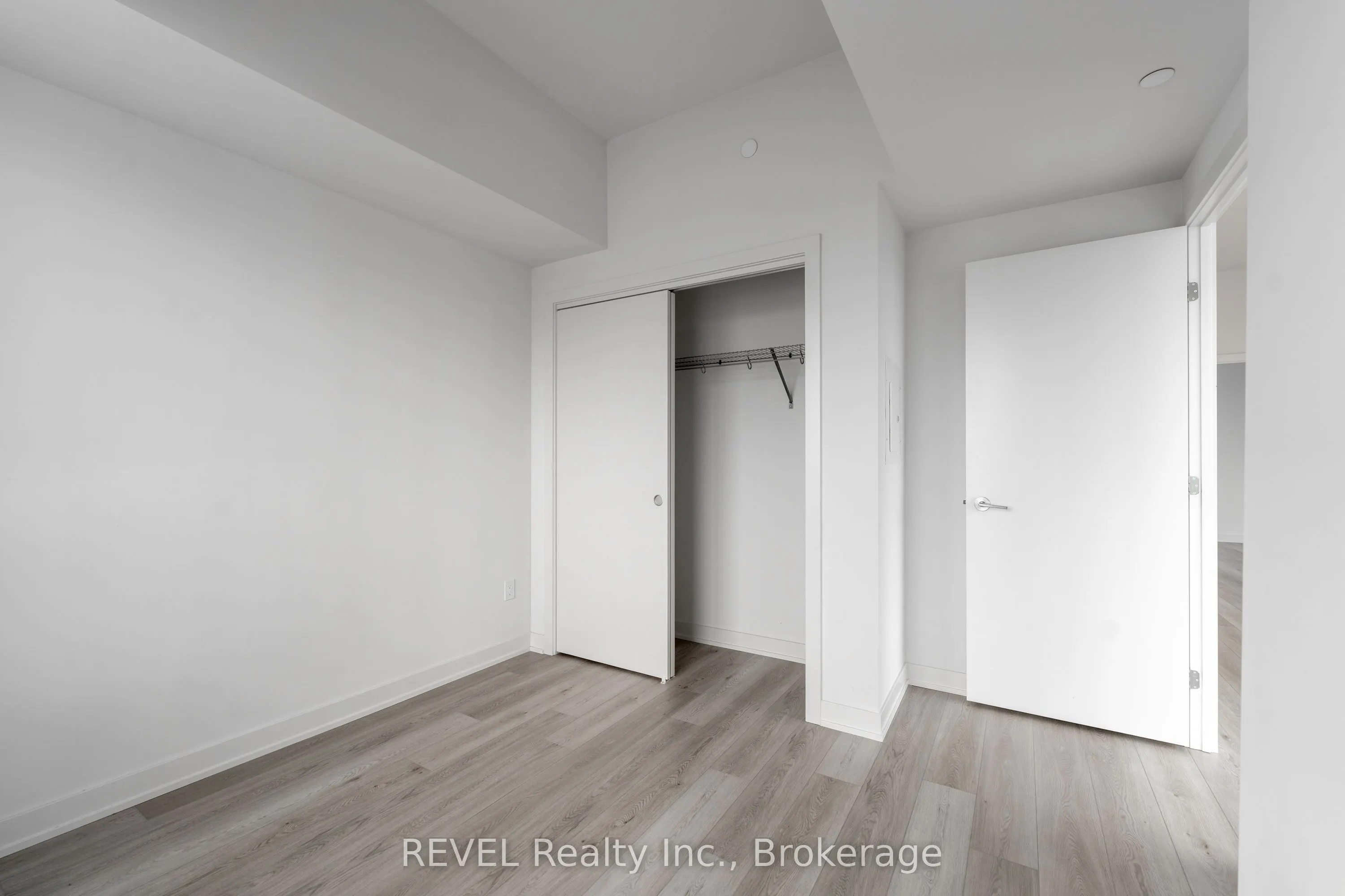 385 Winston Road, #402