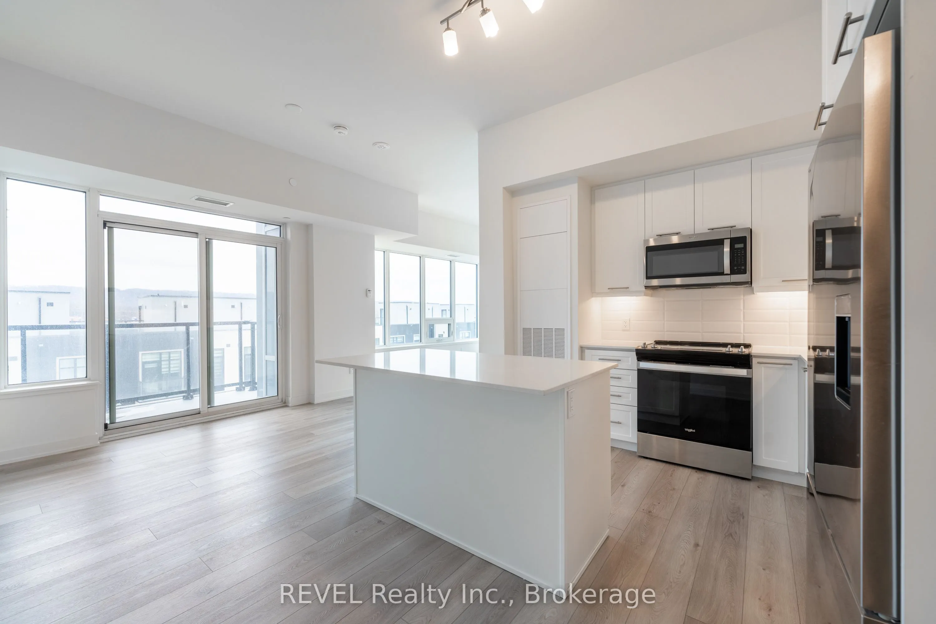 385 Winston Road, #402