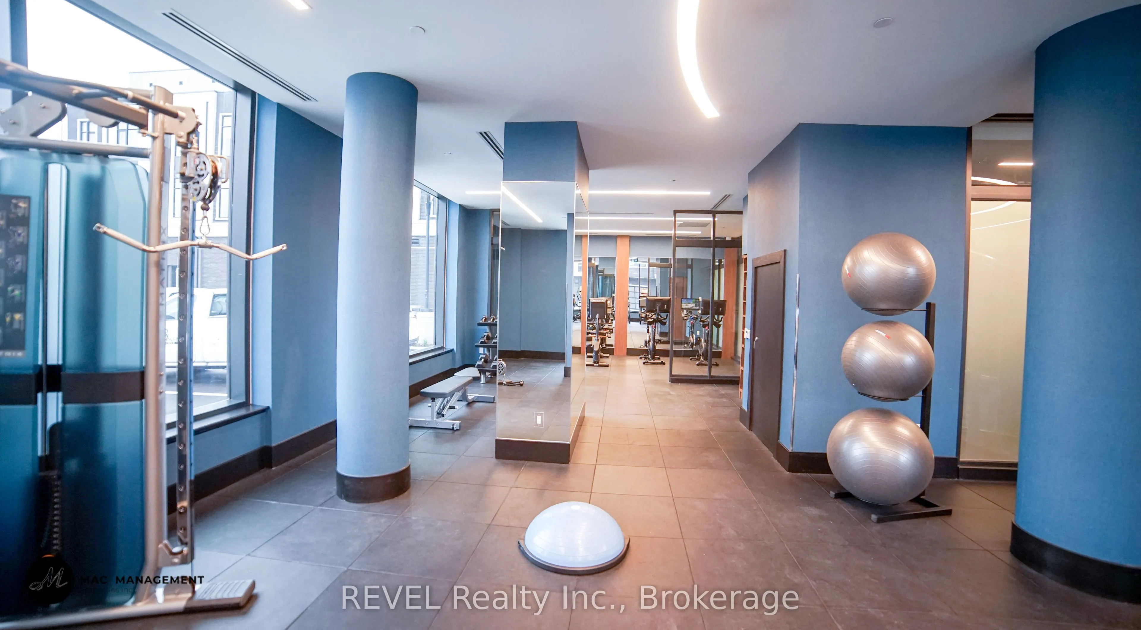 385 Winston Road, #402