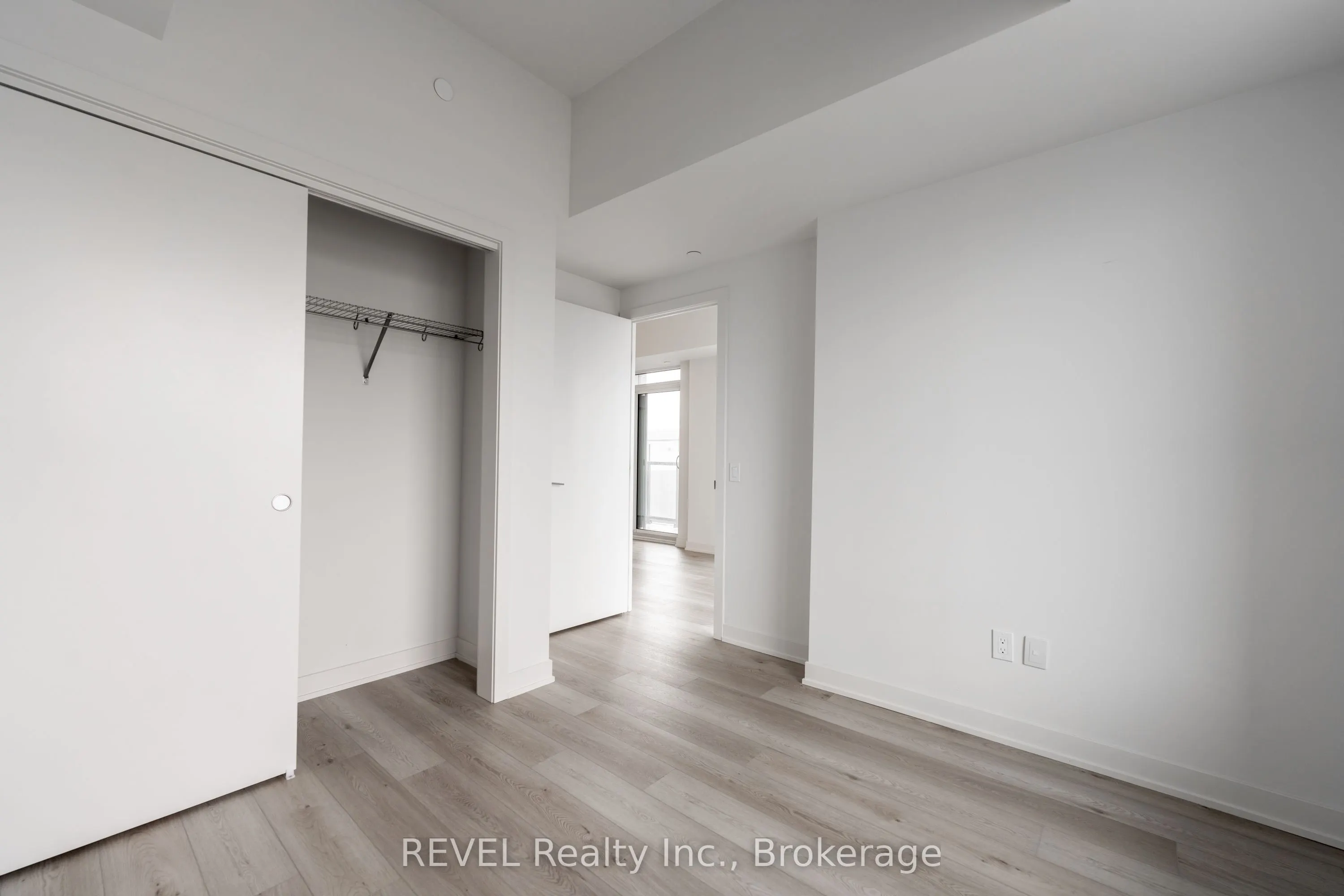 385 Winston Road, #402