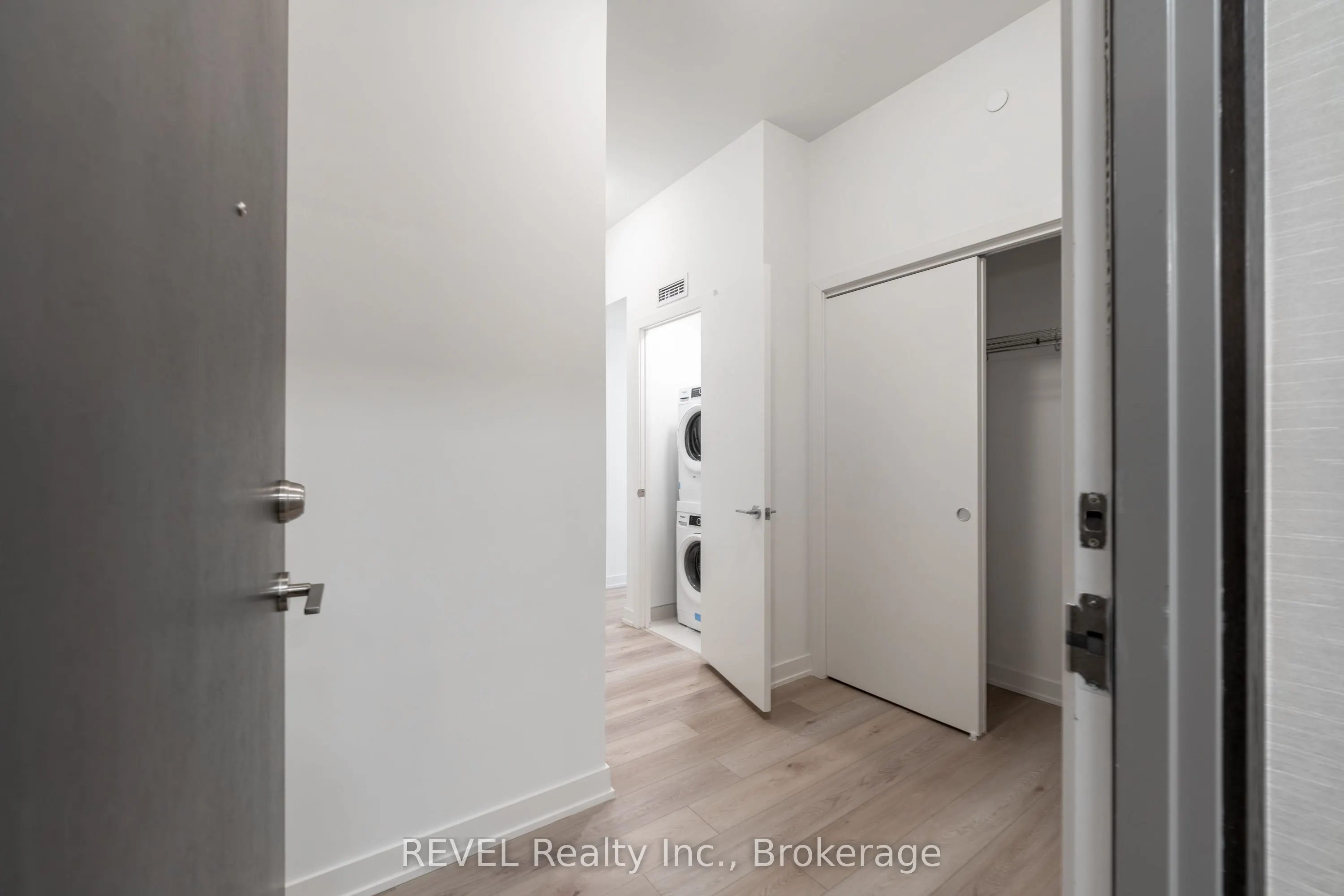 385 Winston Road, #402