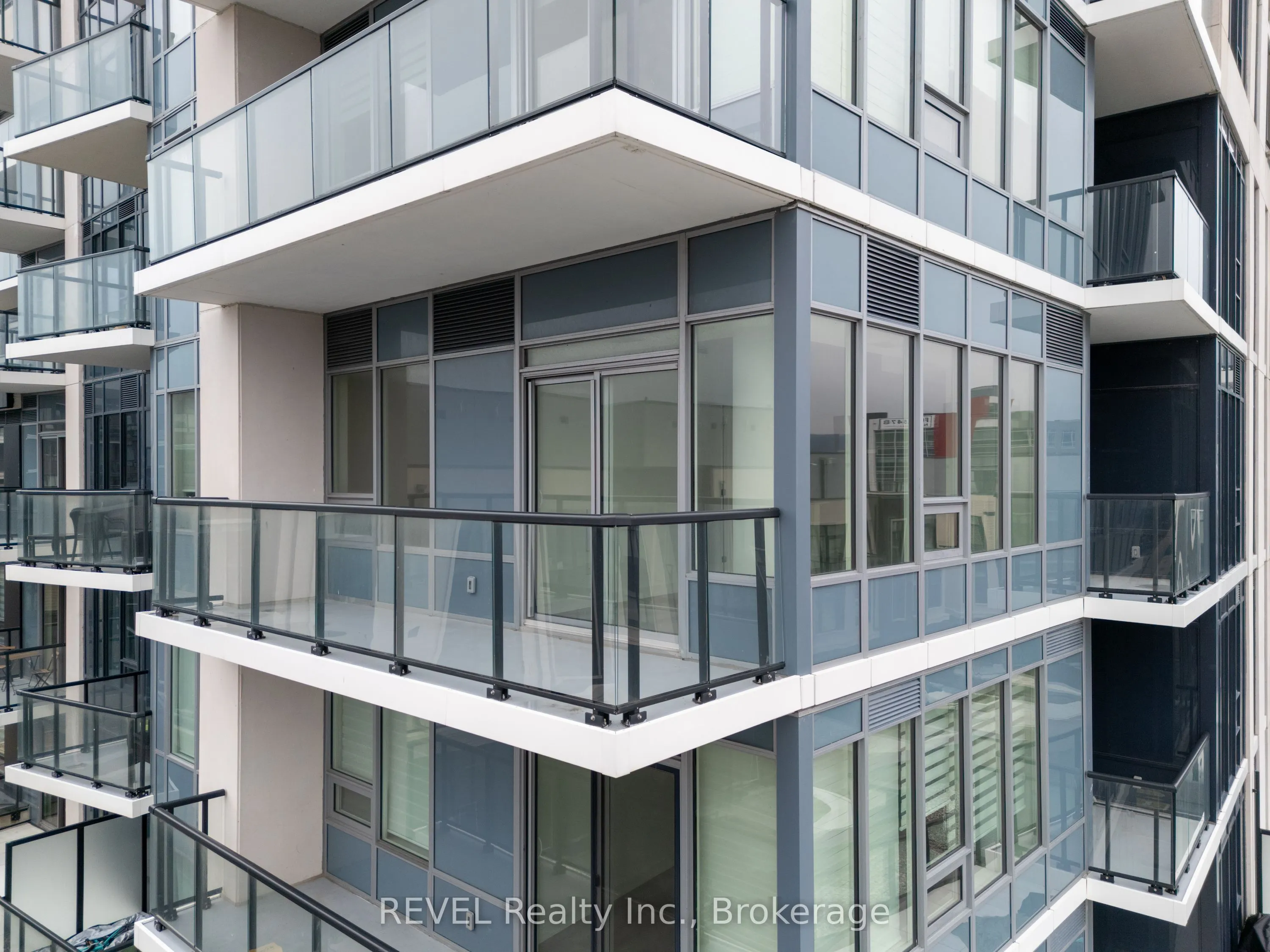 385 Winston Road, #402