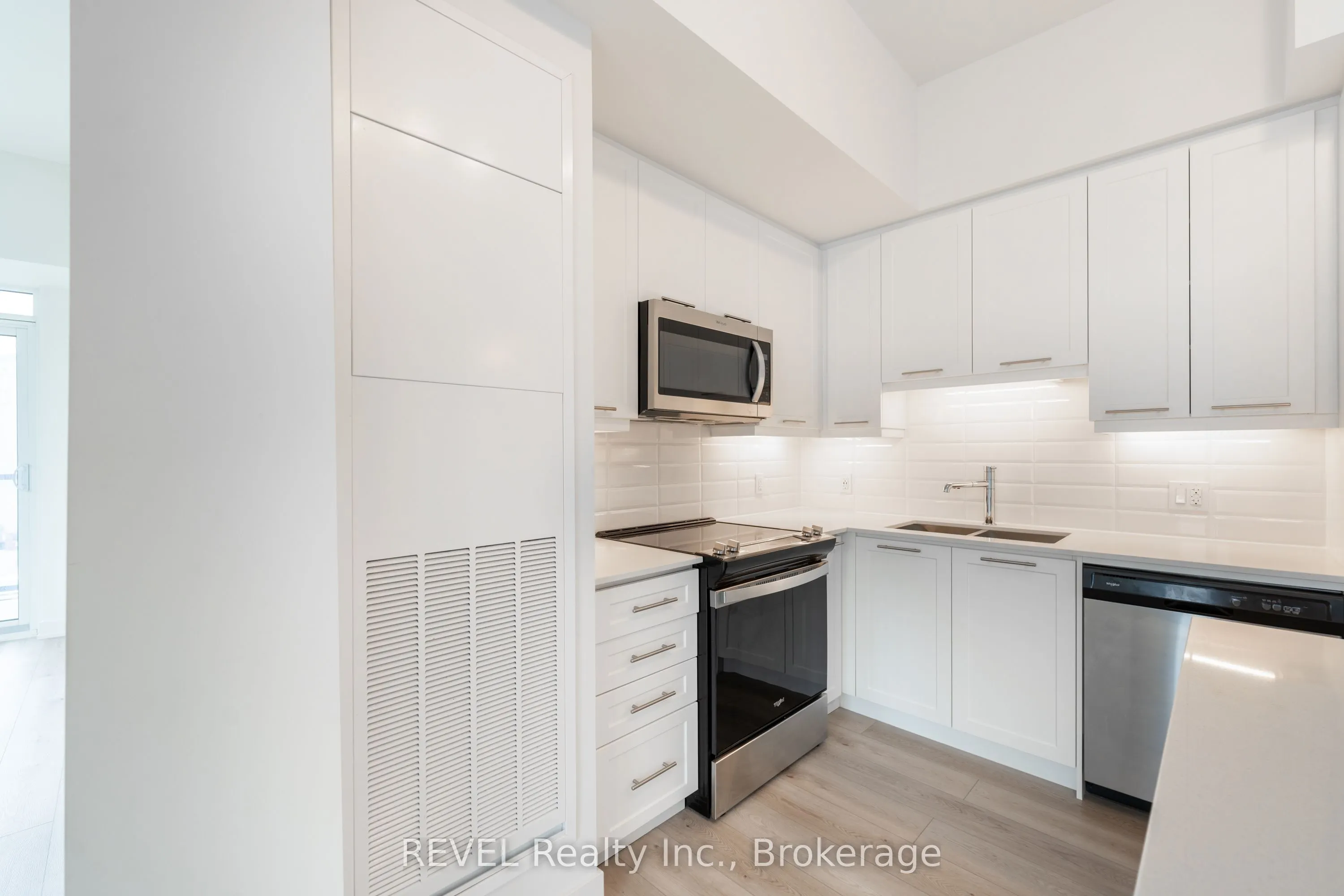 385 Winston Road, #402