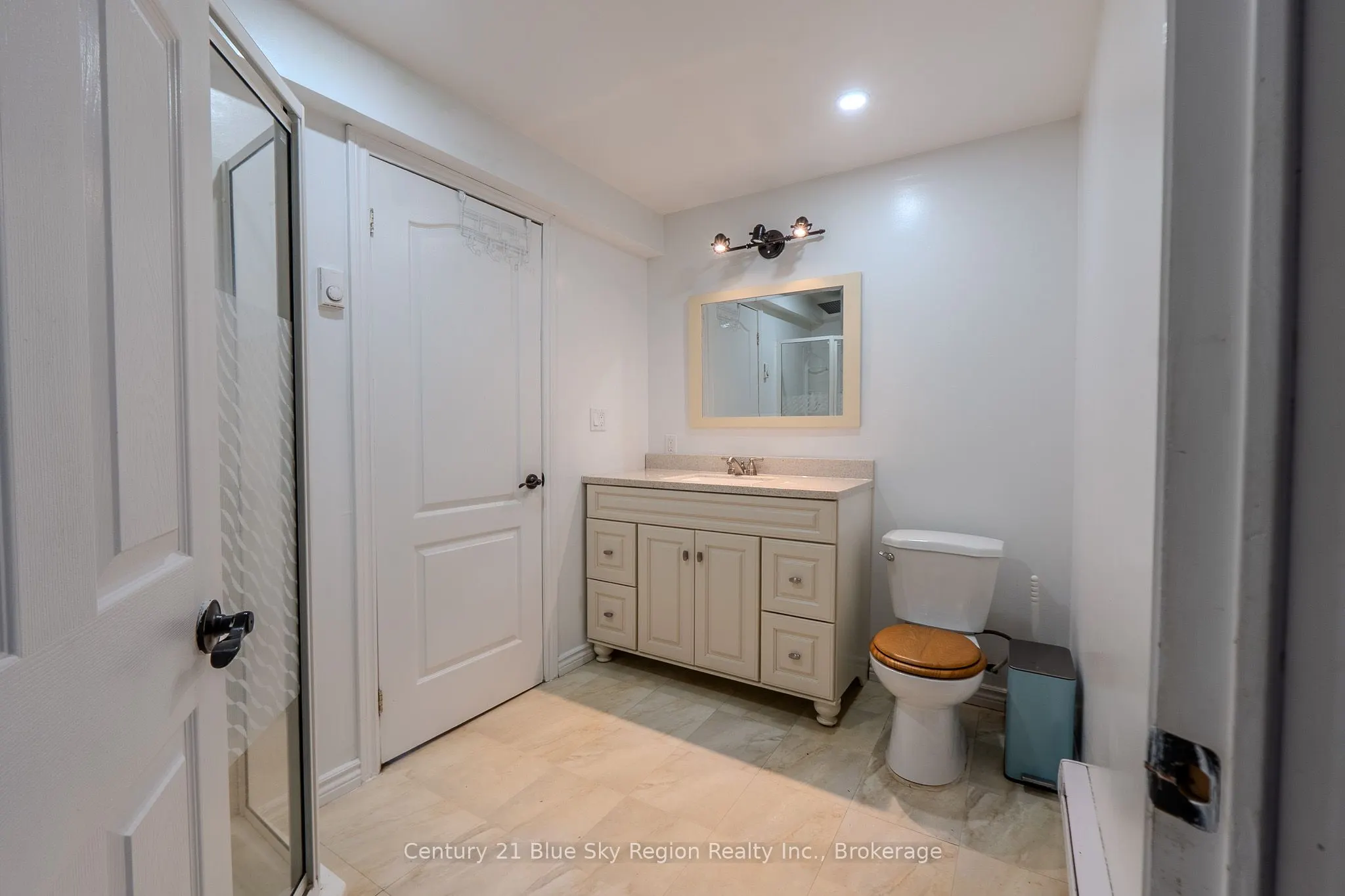 525 Maple Road