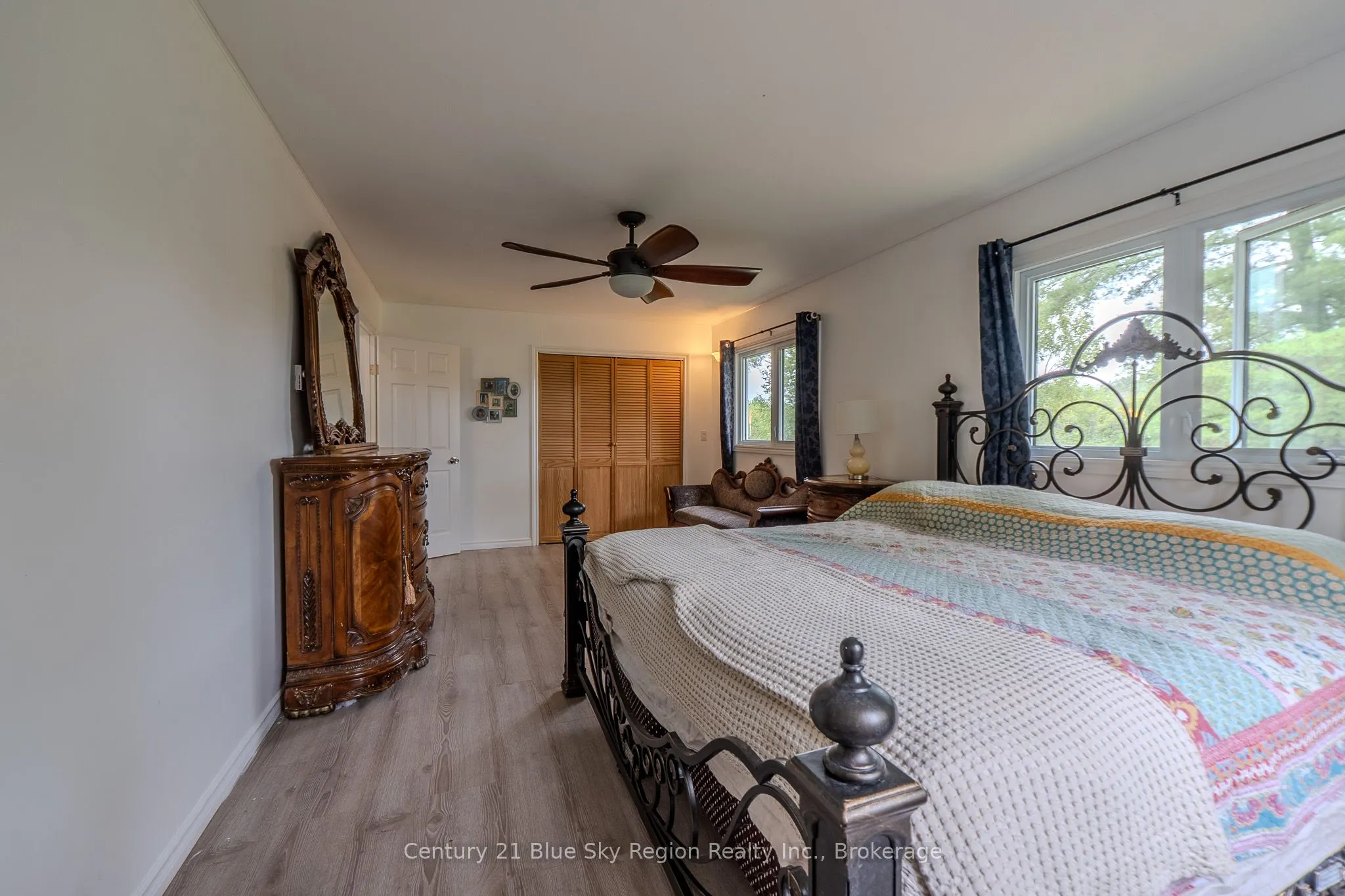 525 Maple Road