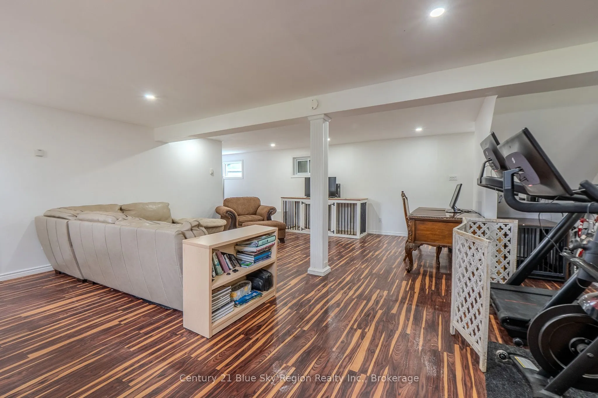 525 Maple Road
