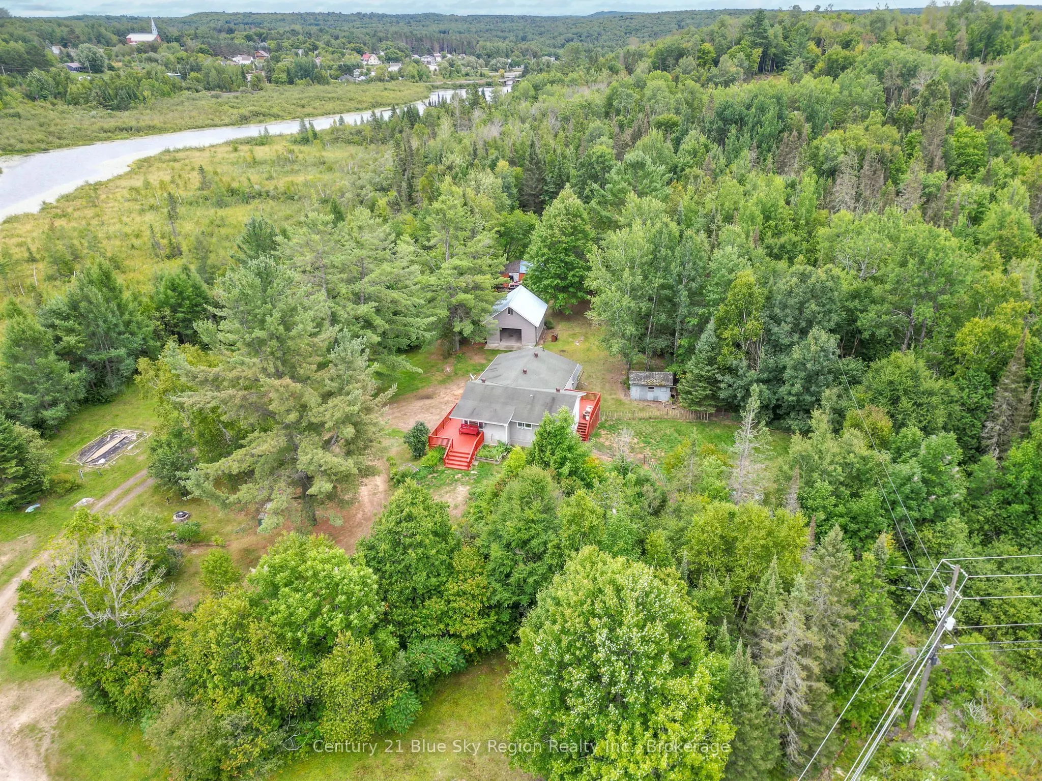 525 Maple Road