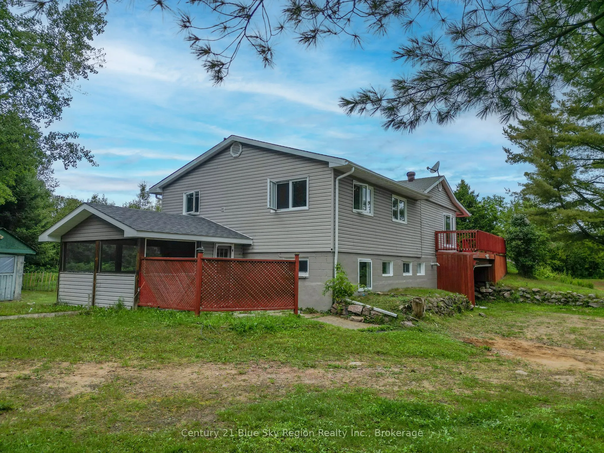 525 Maple Road