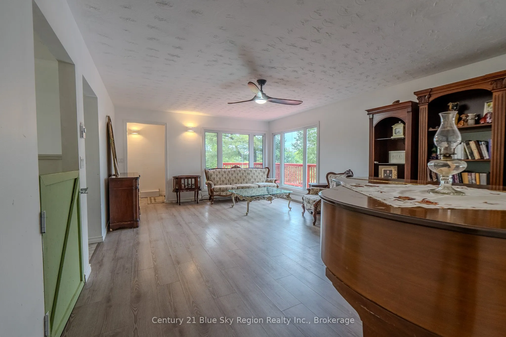 525 Maple Road