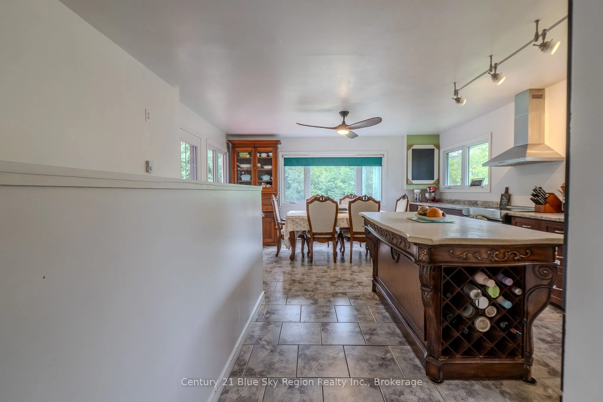 525 Maple Road