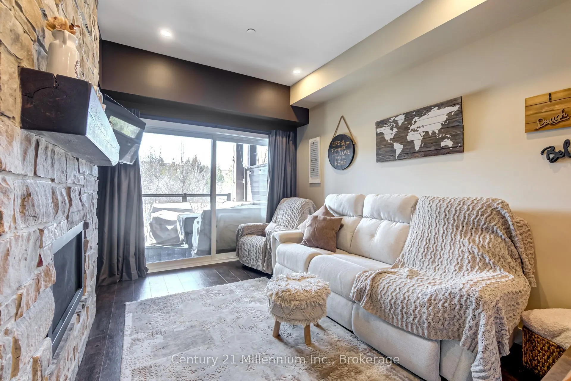 16 Beckwith Lane, #106