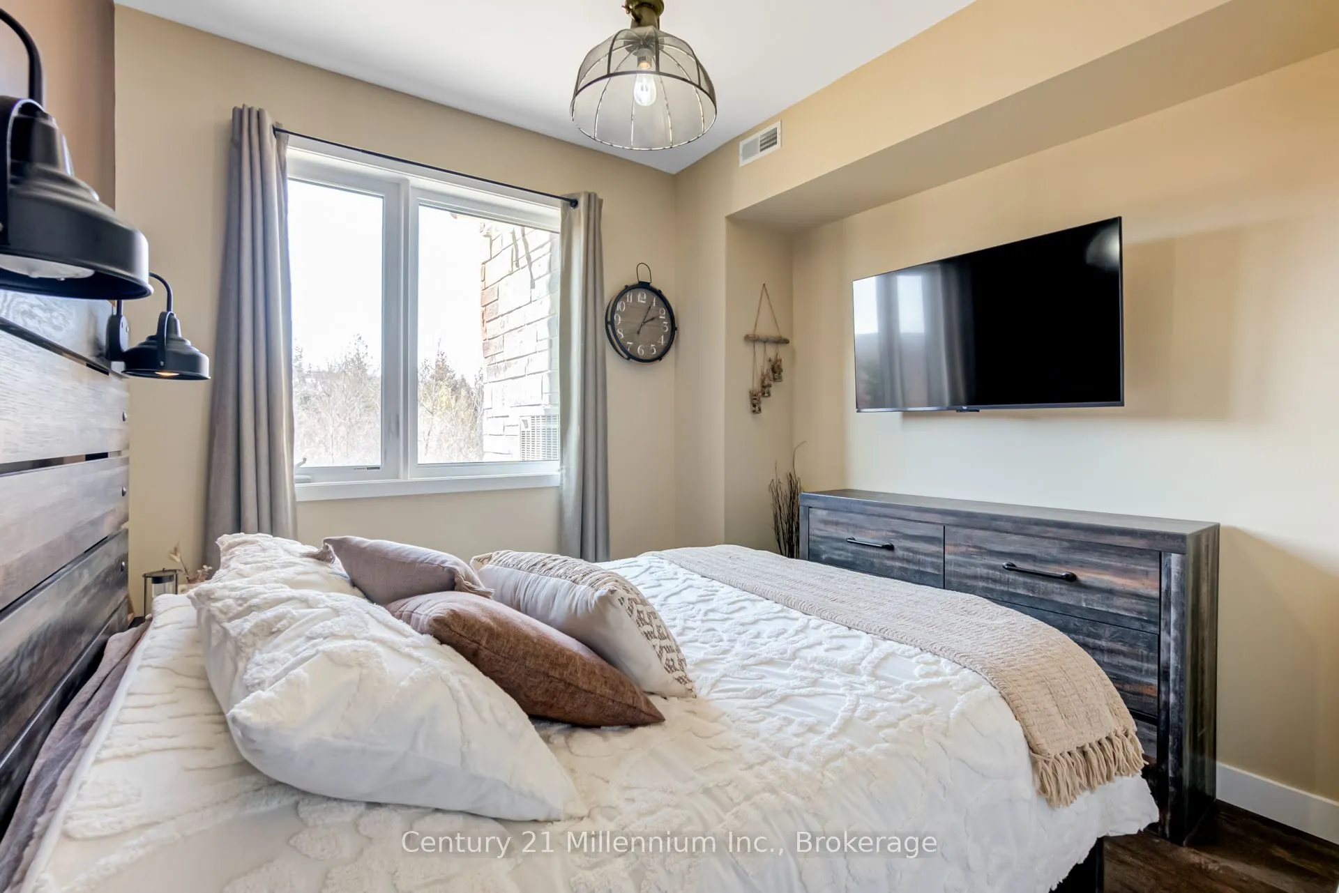 16 Beckwith Lane, #106