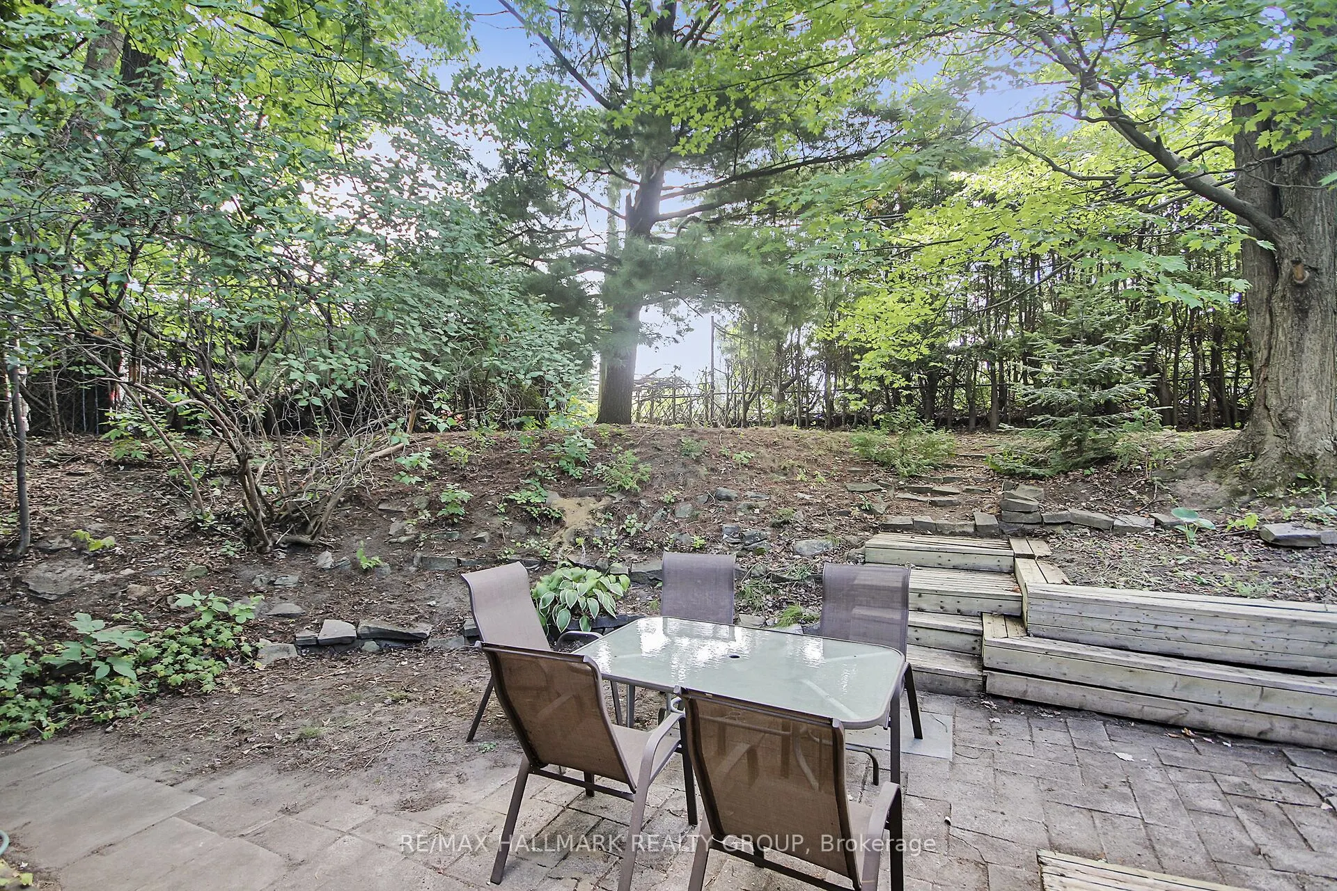 40 Foothills Drive