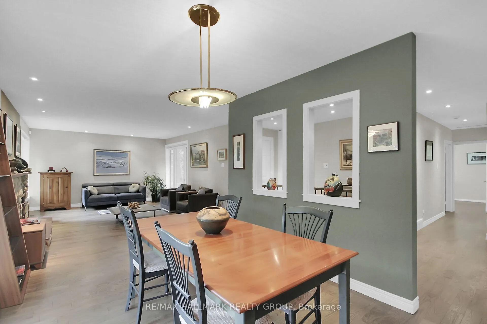 40 Foothills Drive