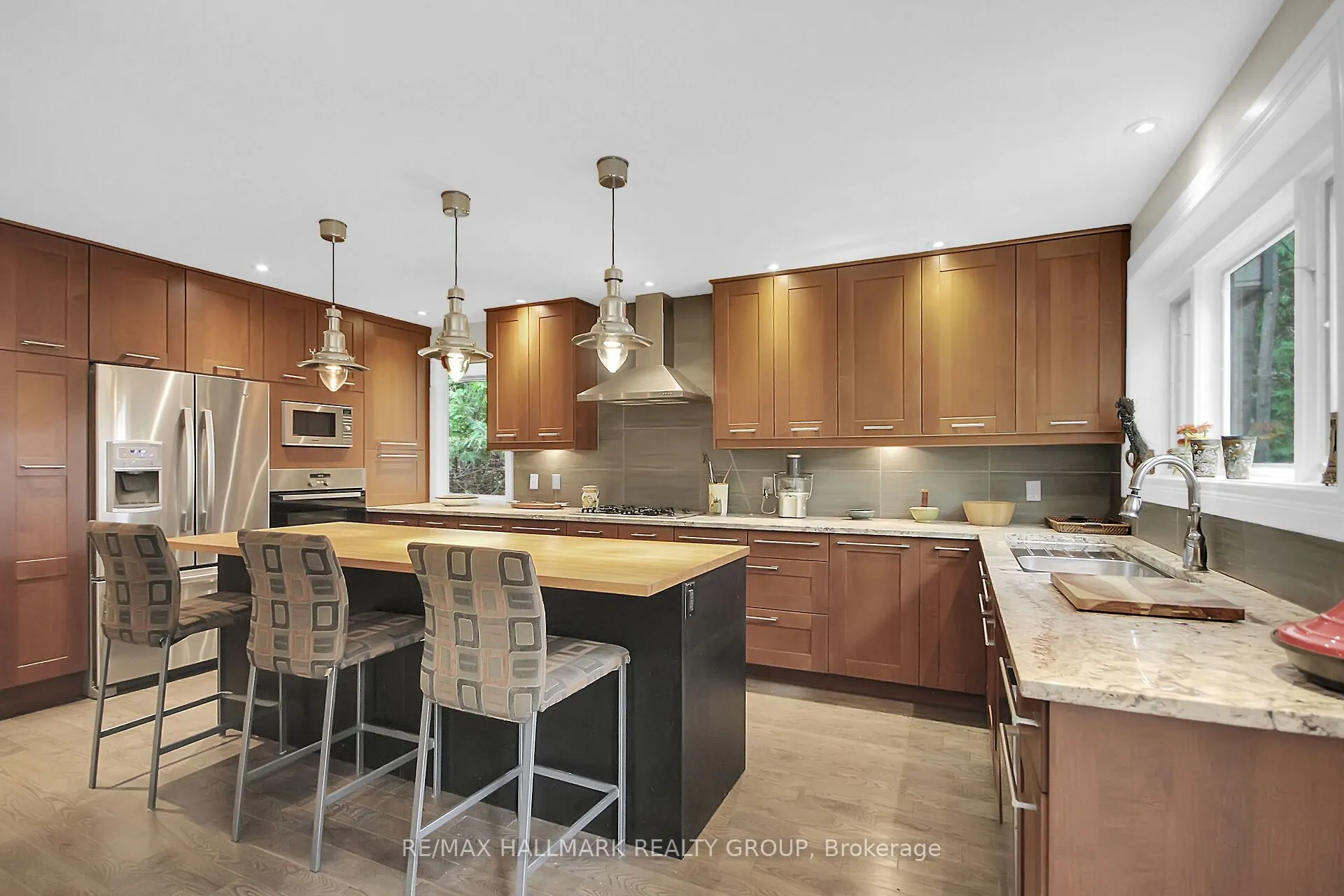40 Foothills Drive