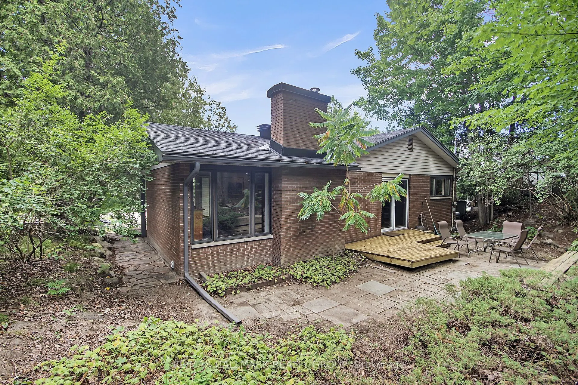 40 Foothills Drive