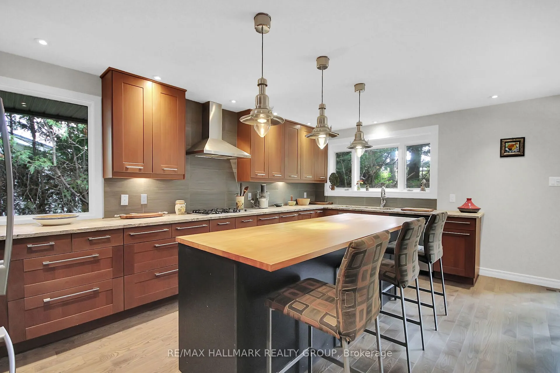 40 Foothills Drive