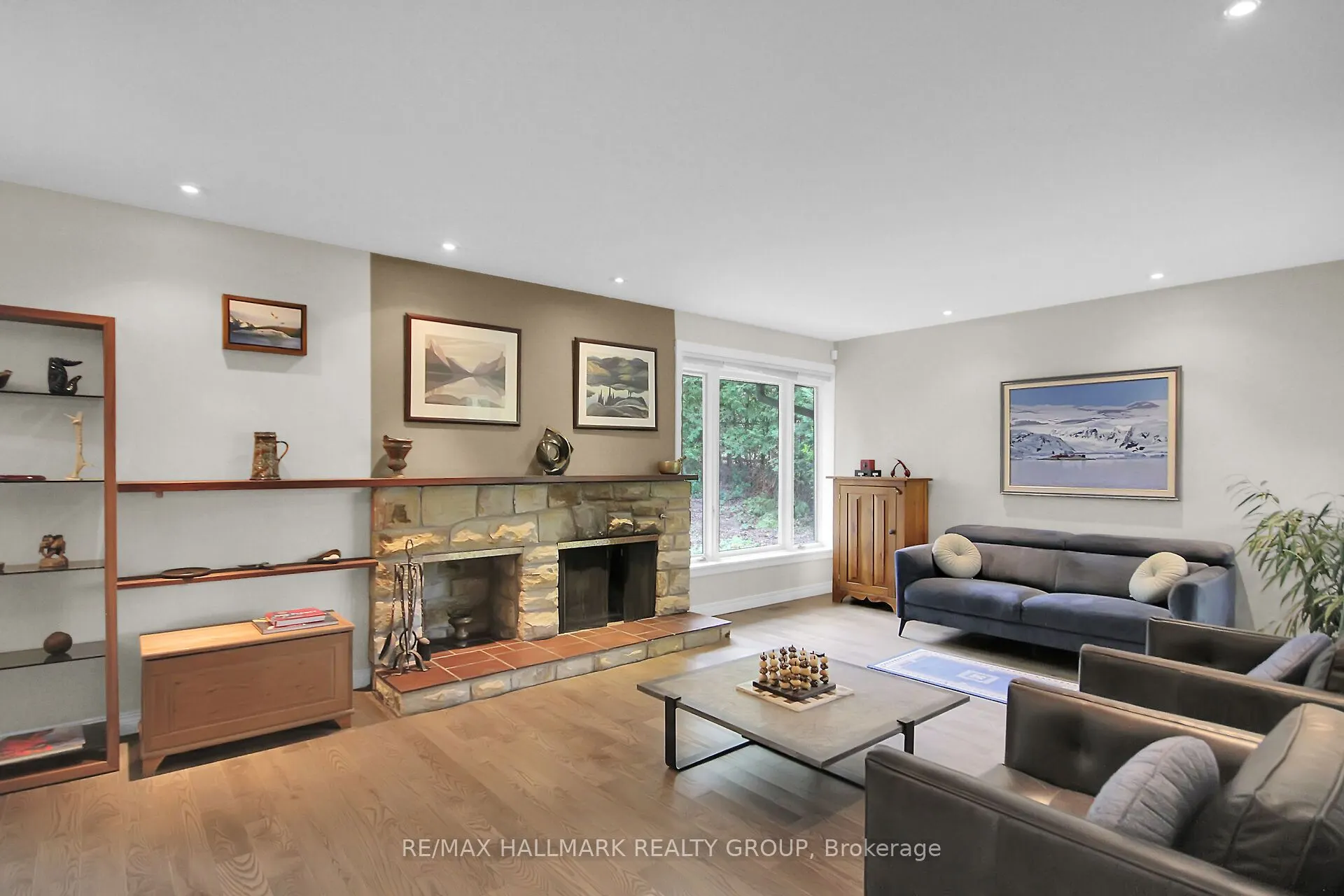 40 Foothills Drive