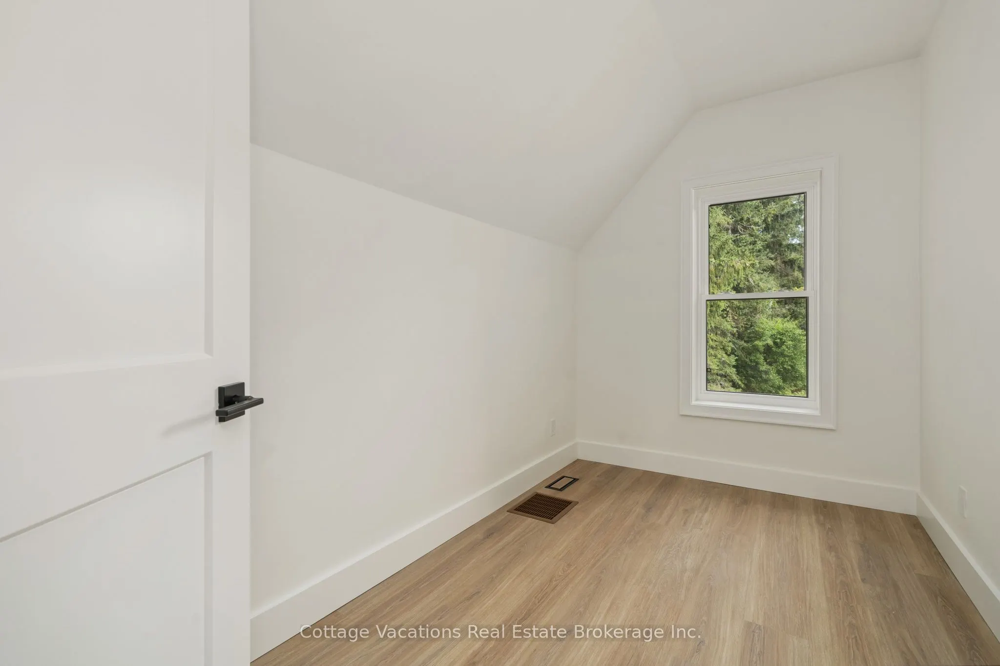 225 Etwell Road