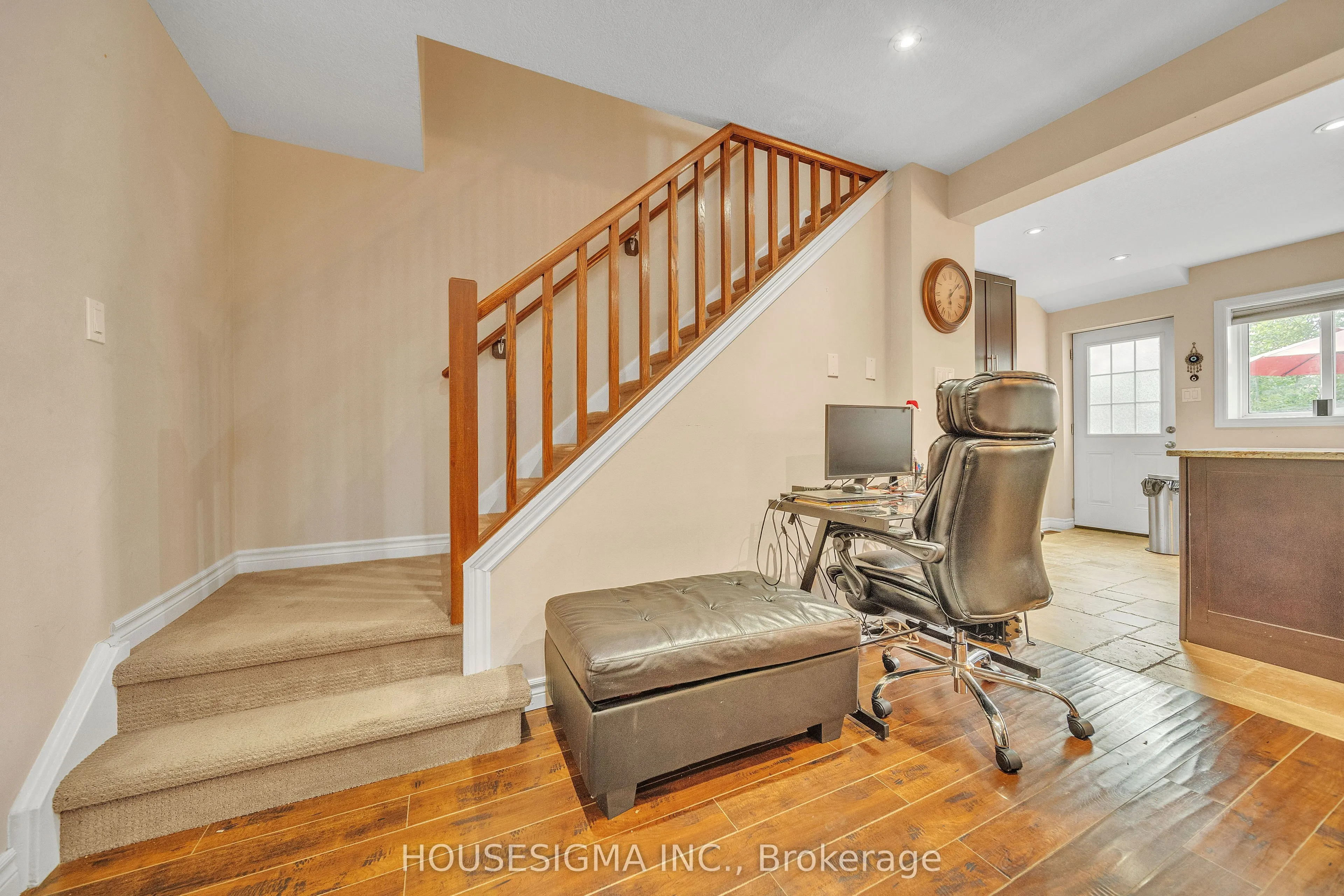 50 Westmount Road W, #16
