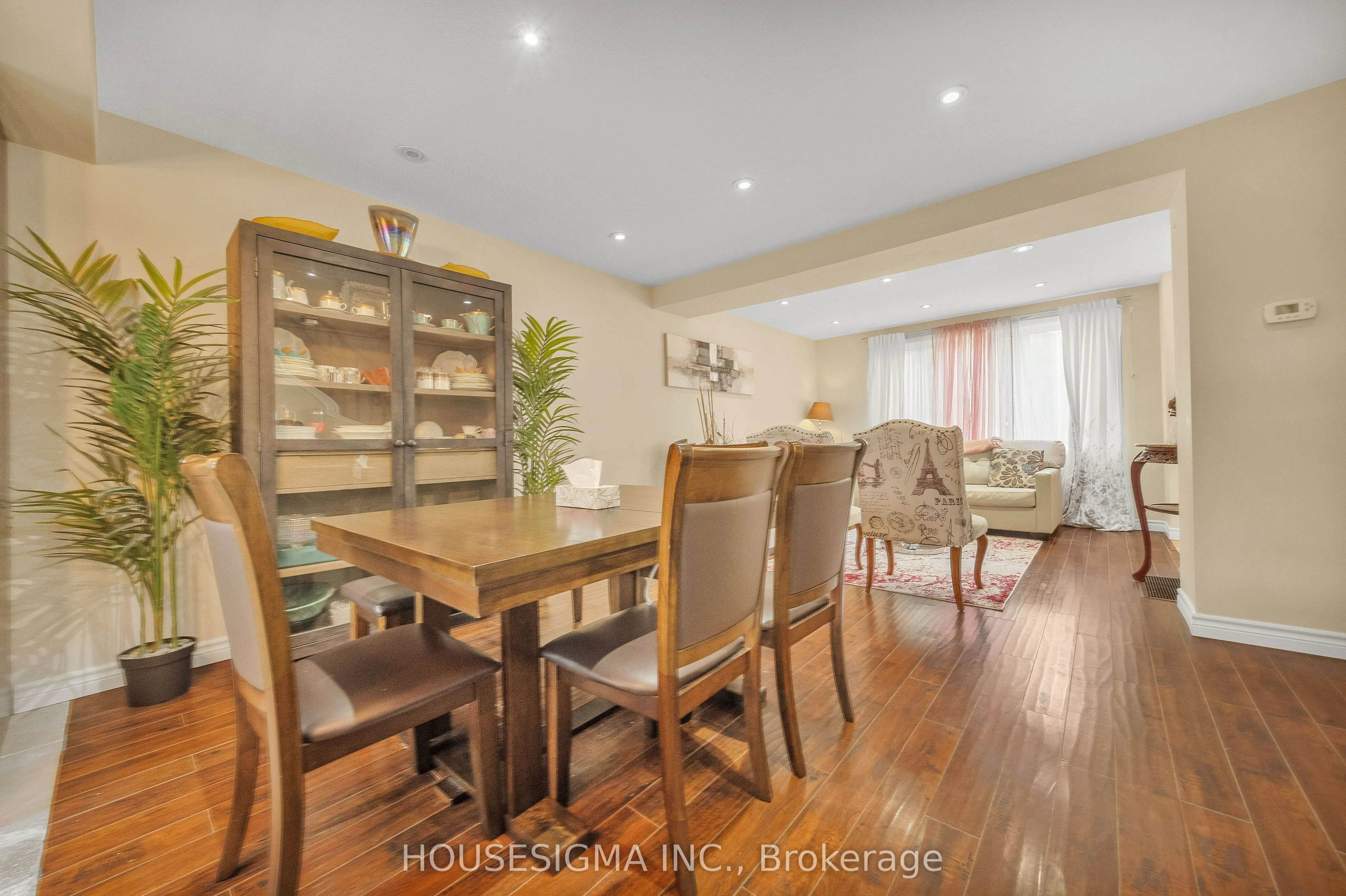50 Westmount Road W, #16