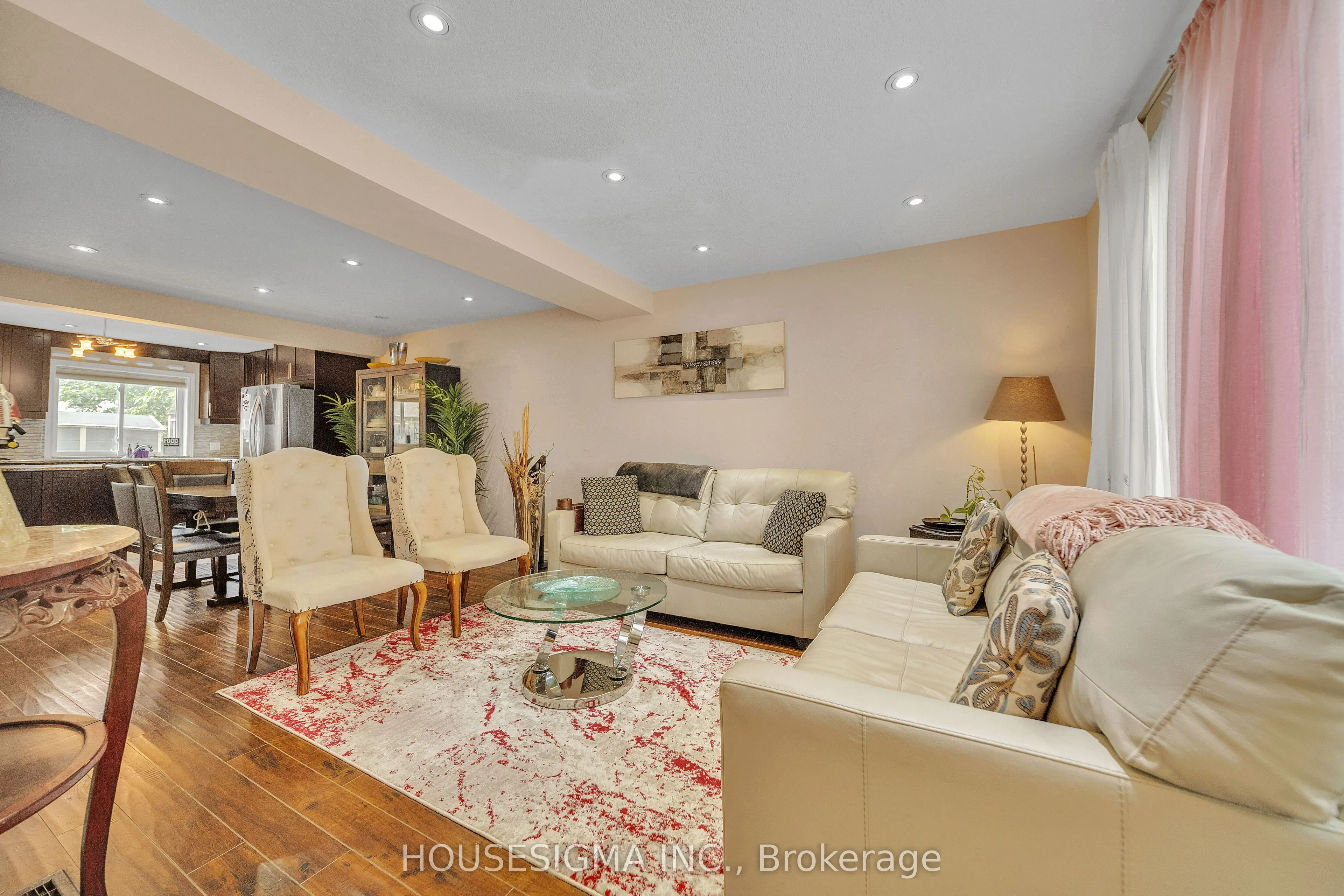 50 Westmount Road W, #16