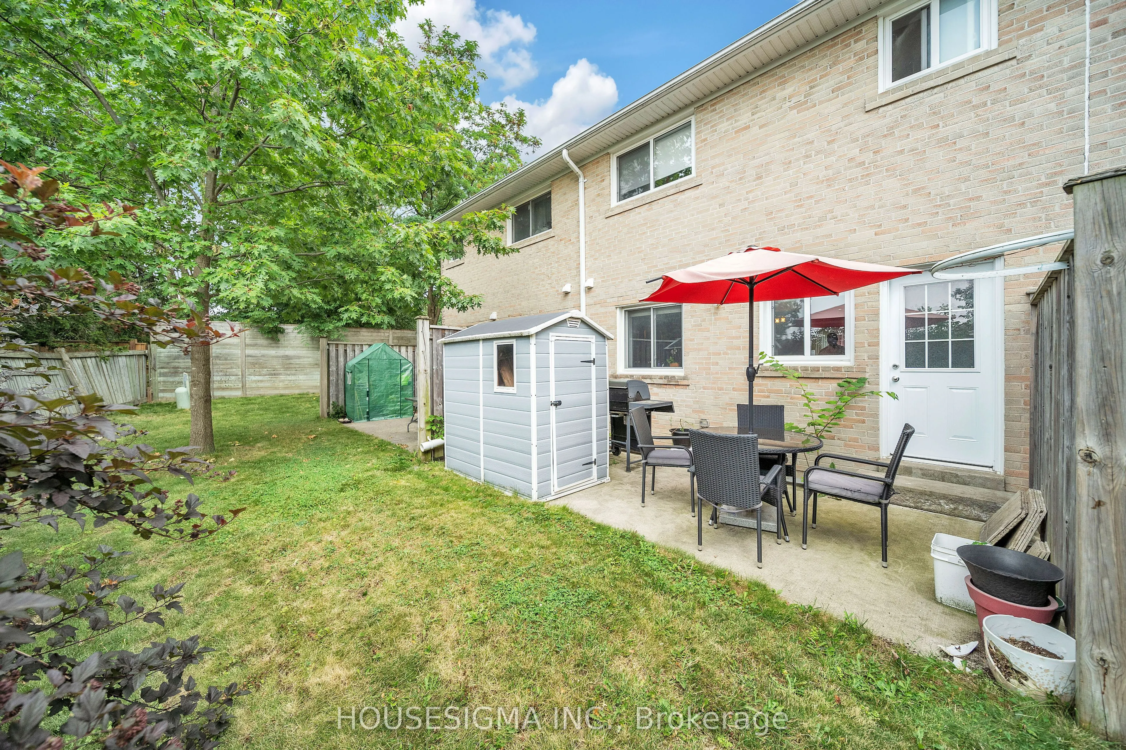 50 Westmount Road W, #16