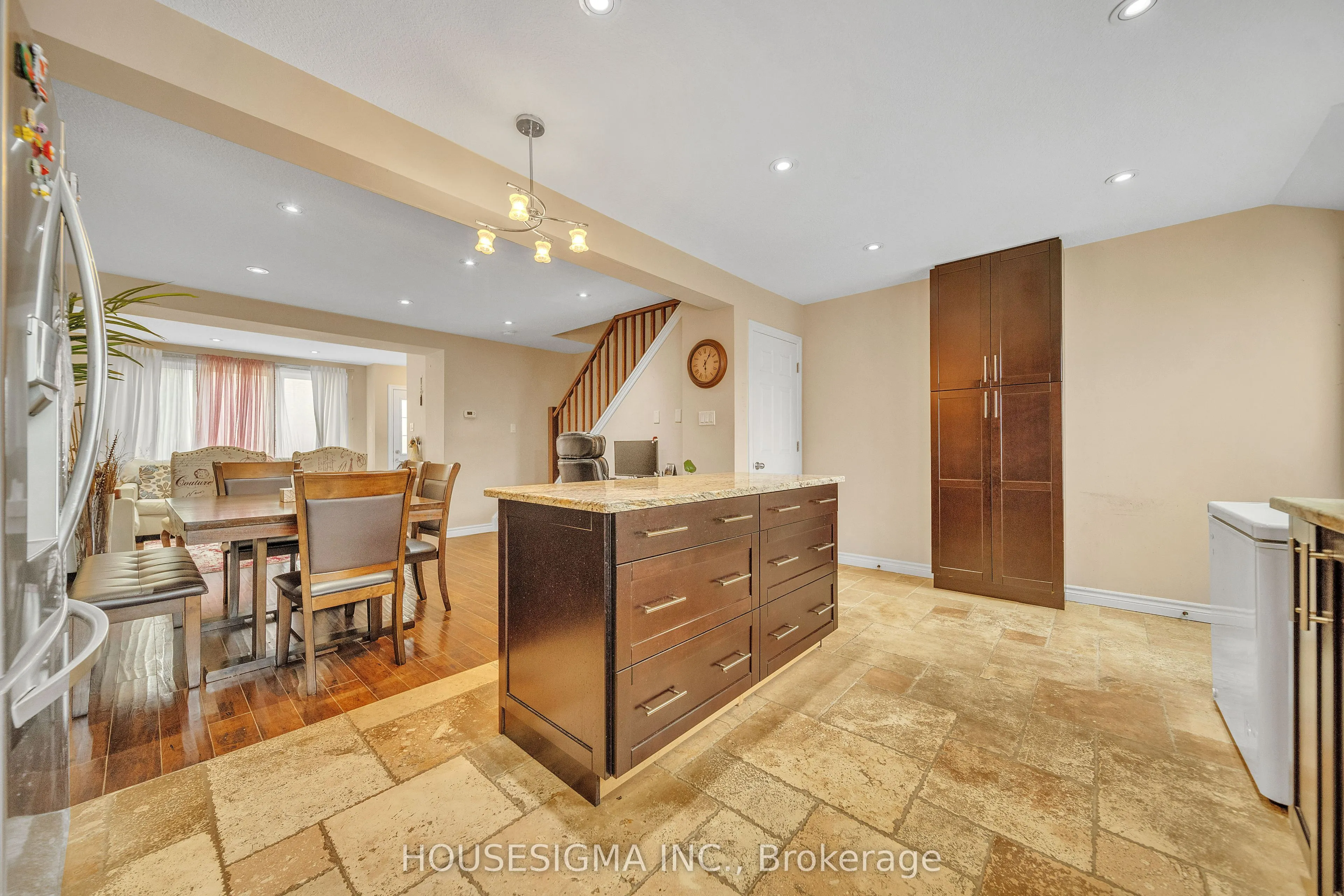 50 Westmount Road W, #16