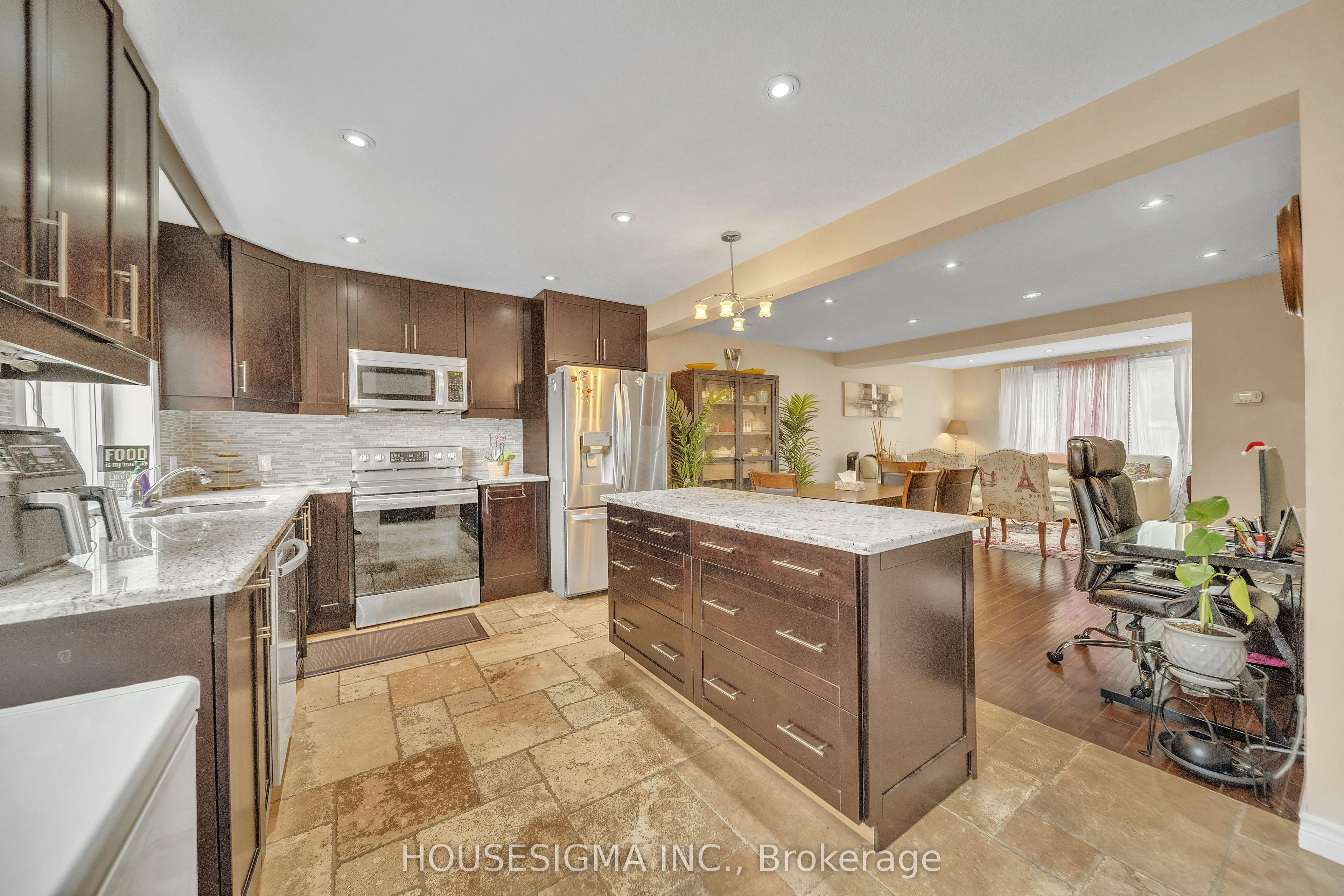 50 Westmount Road W, #16
