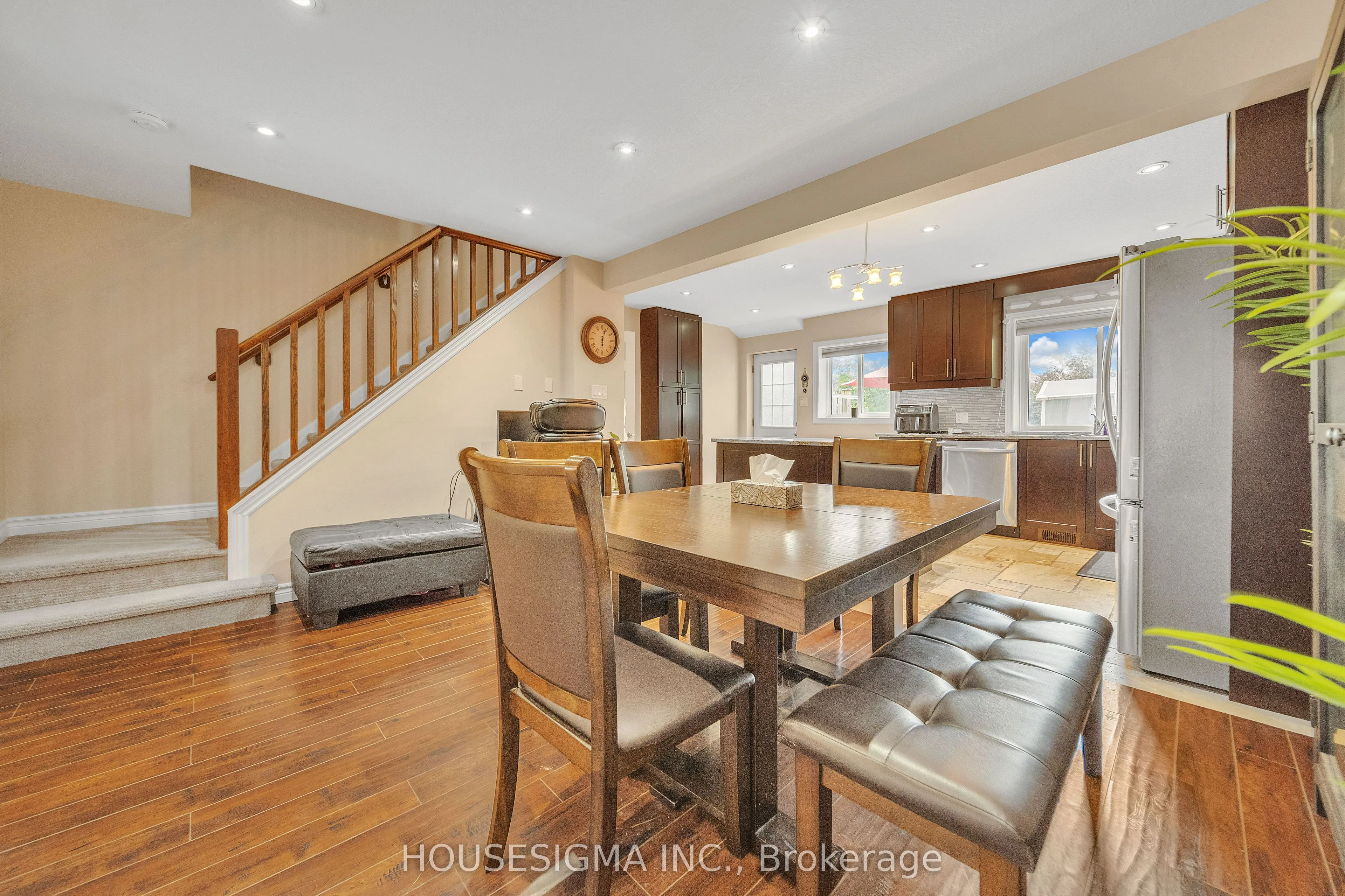 50 Westmount Road W, #16