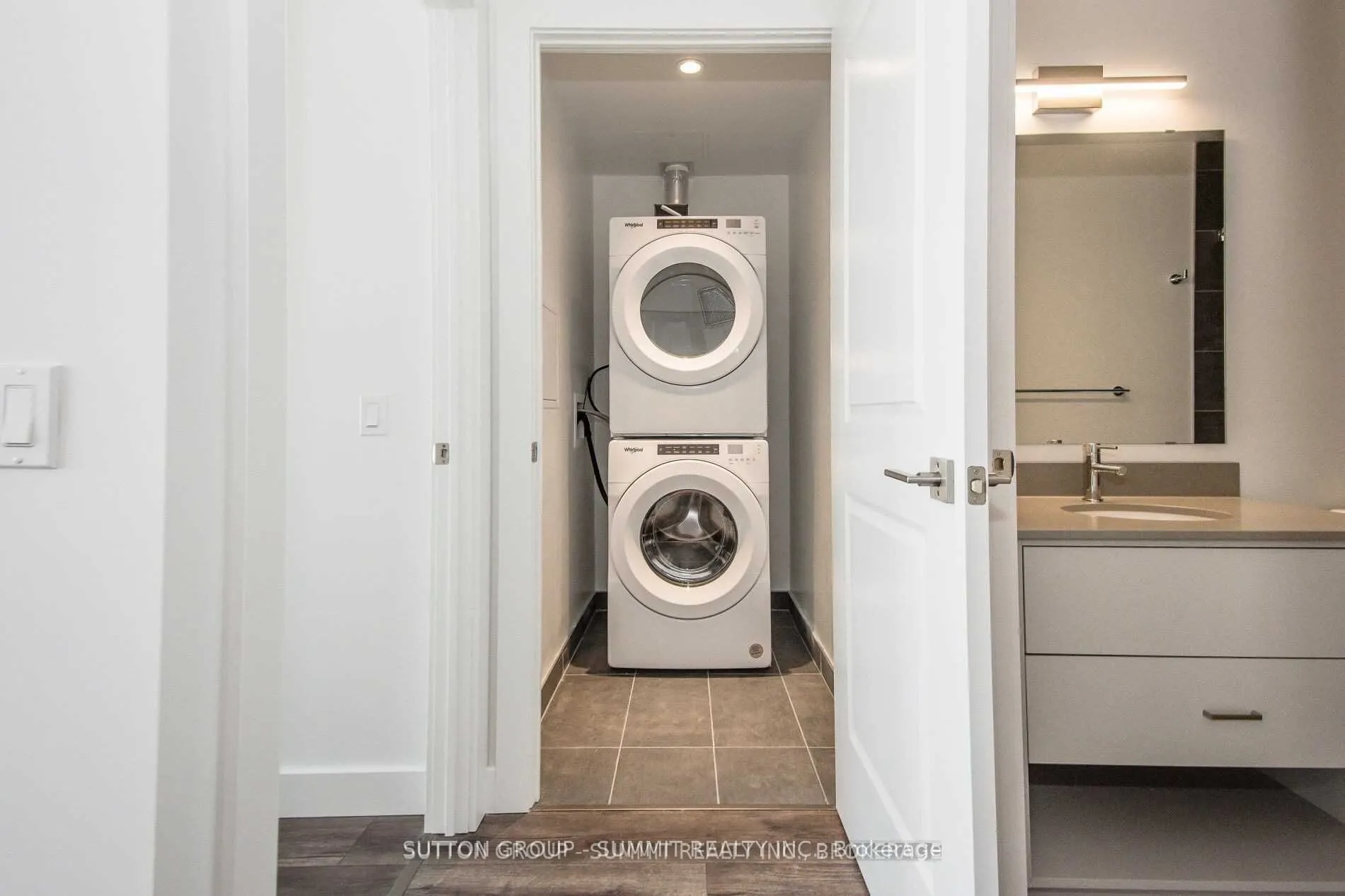15 GLEBE Street, #22