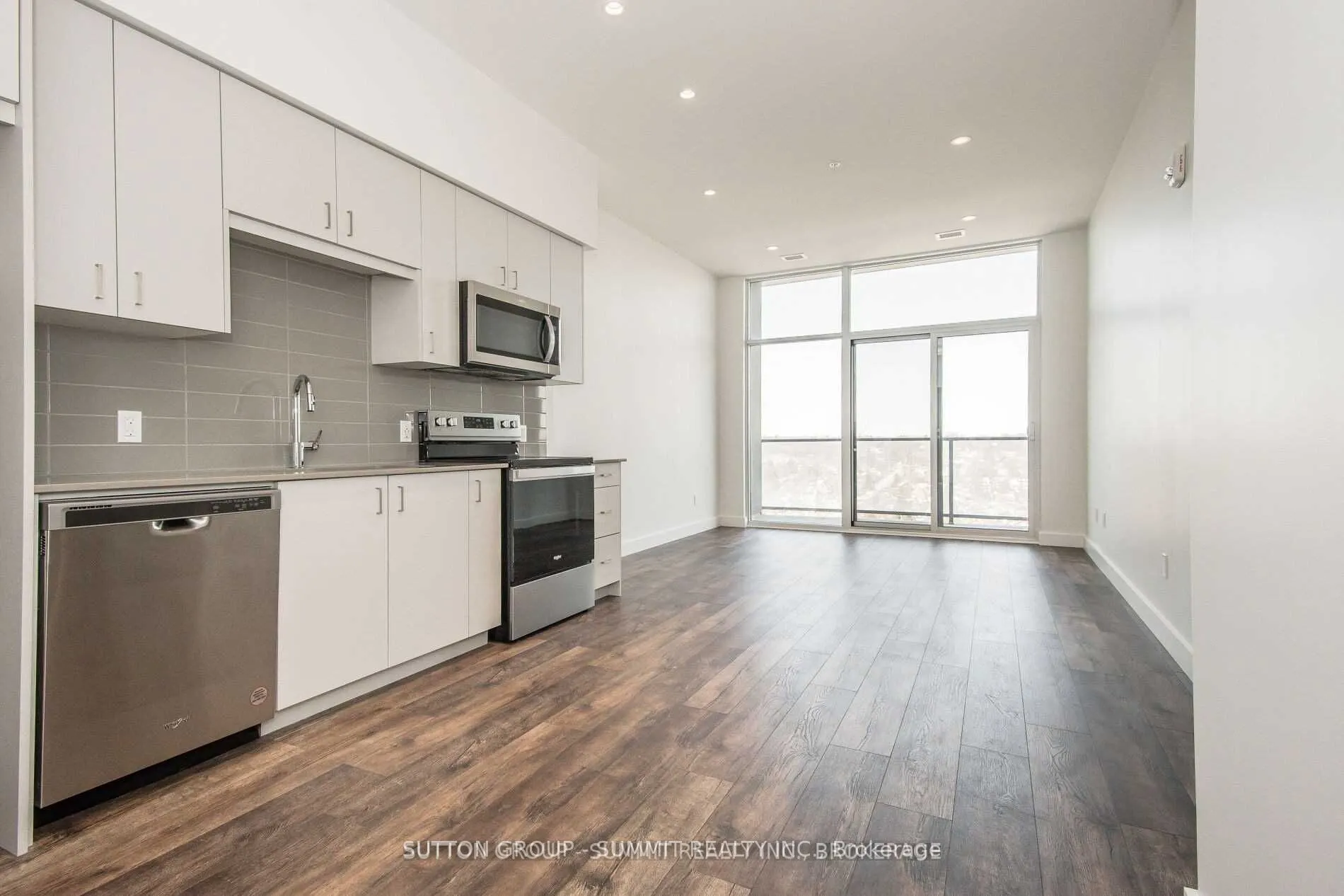 15 GLEBE Street, #22
