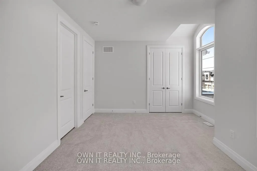 133 Harwood Avenue