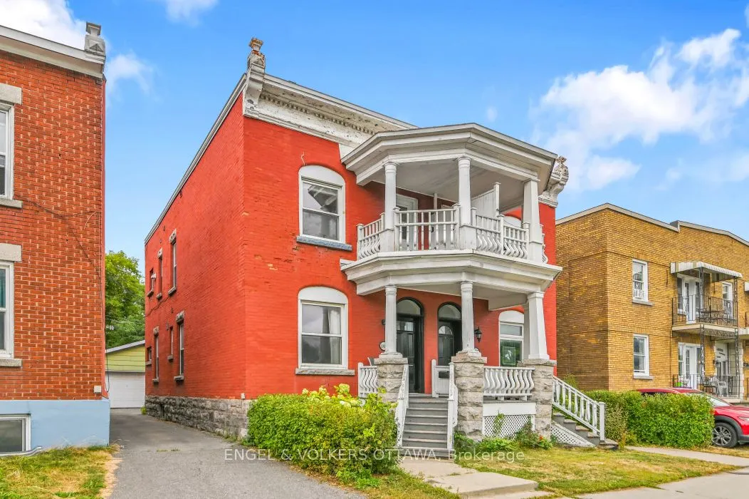 104 King Edward Avenue
