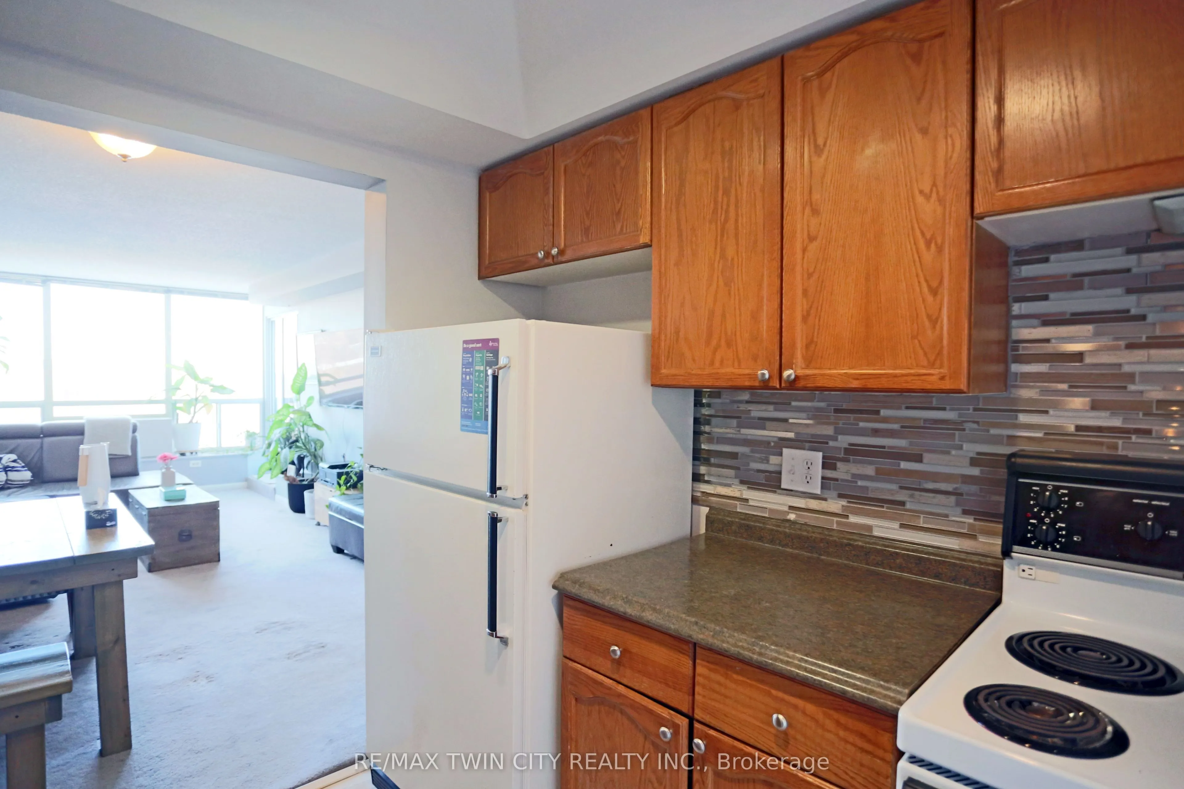 107 Bagot Street, #605