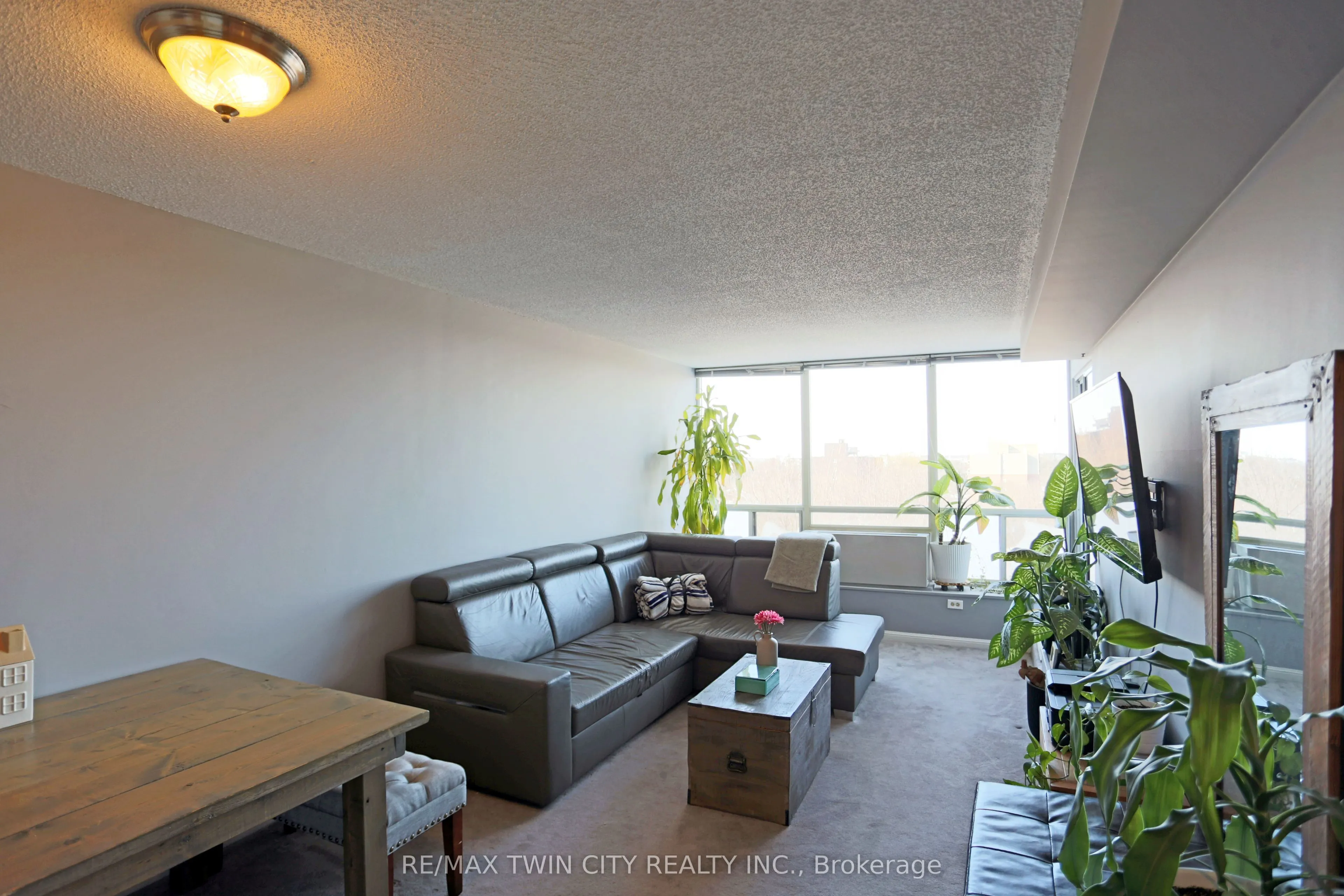 107 Bagot Street, #605
