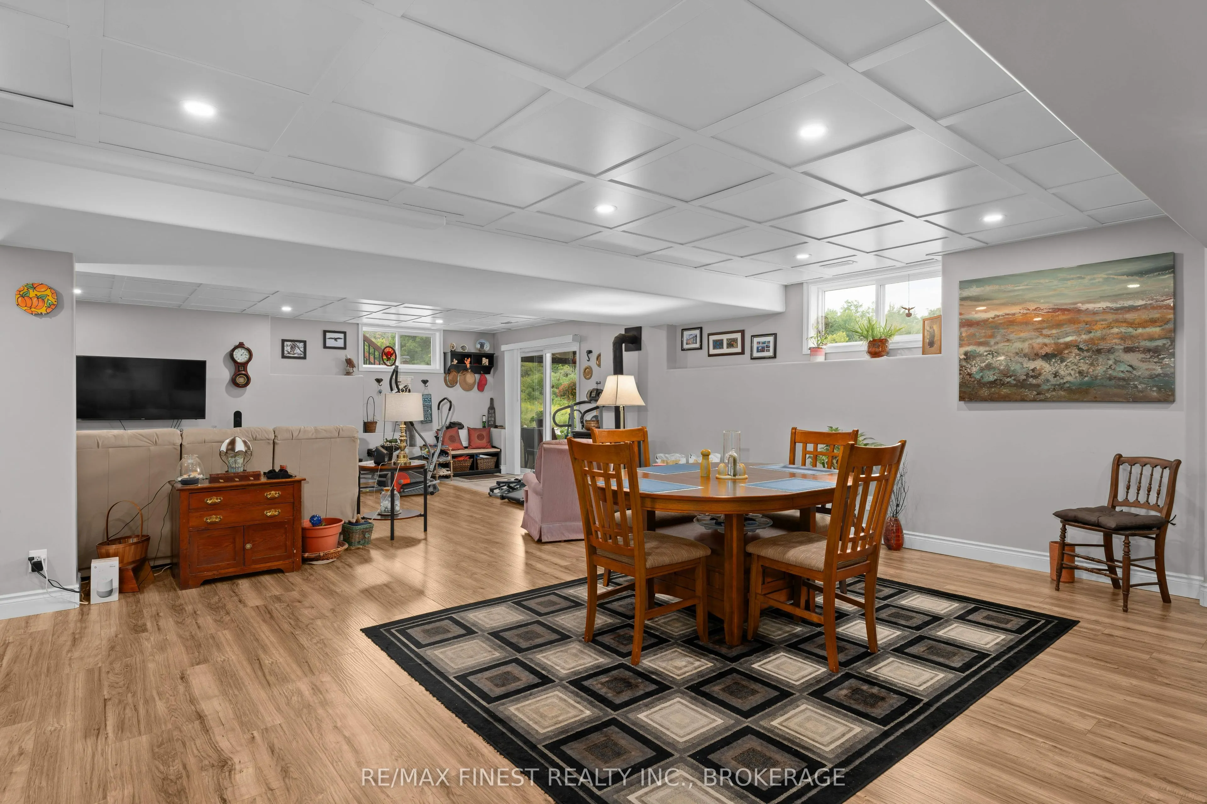 3527 Battersea Road