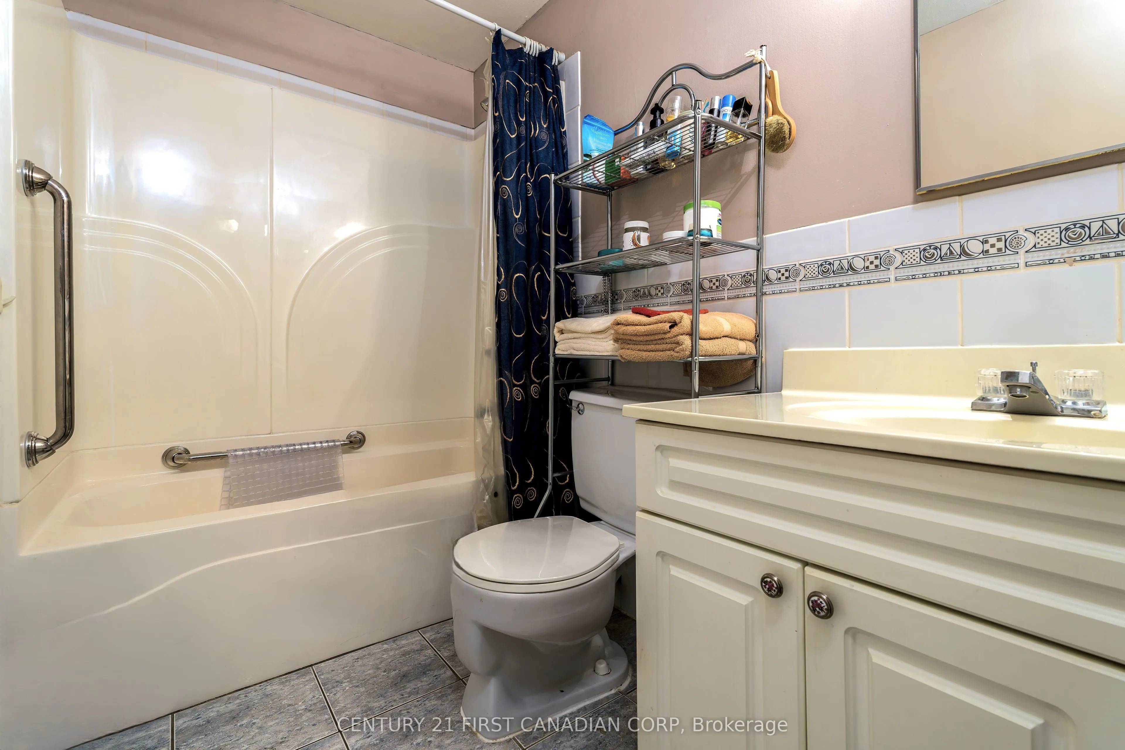 195 Deveron Crescent, #40