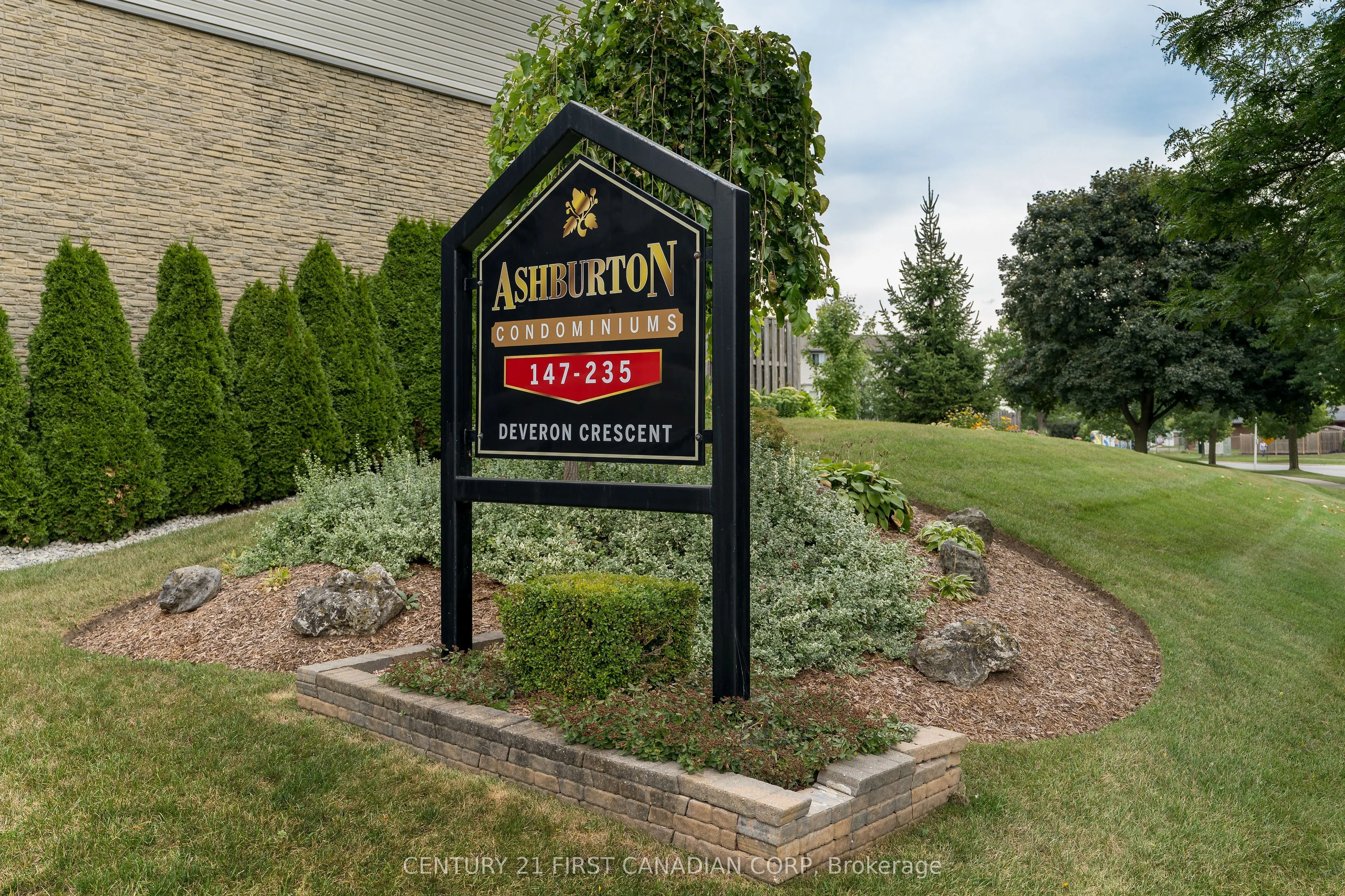195 Deveron Crescent, #40