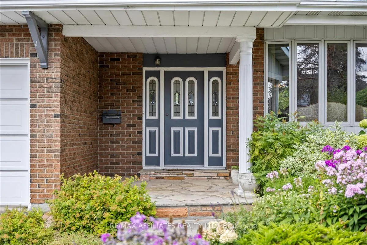 49 Silver Aspen Crescent