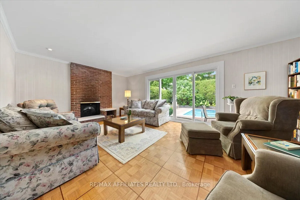 49 Silver Aspen Crescent