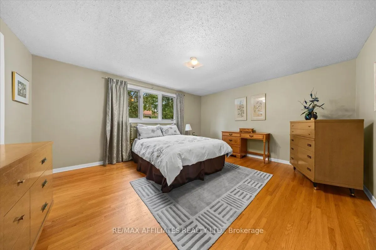 49 Silver Aspen Crescent