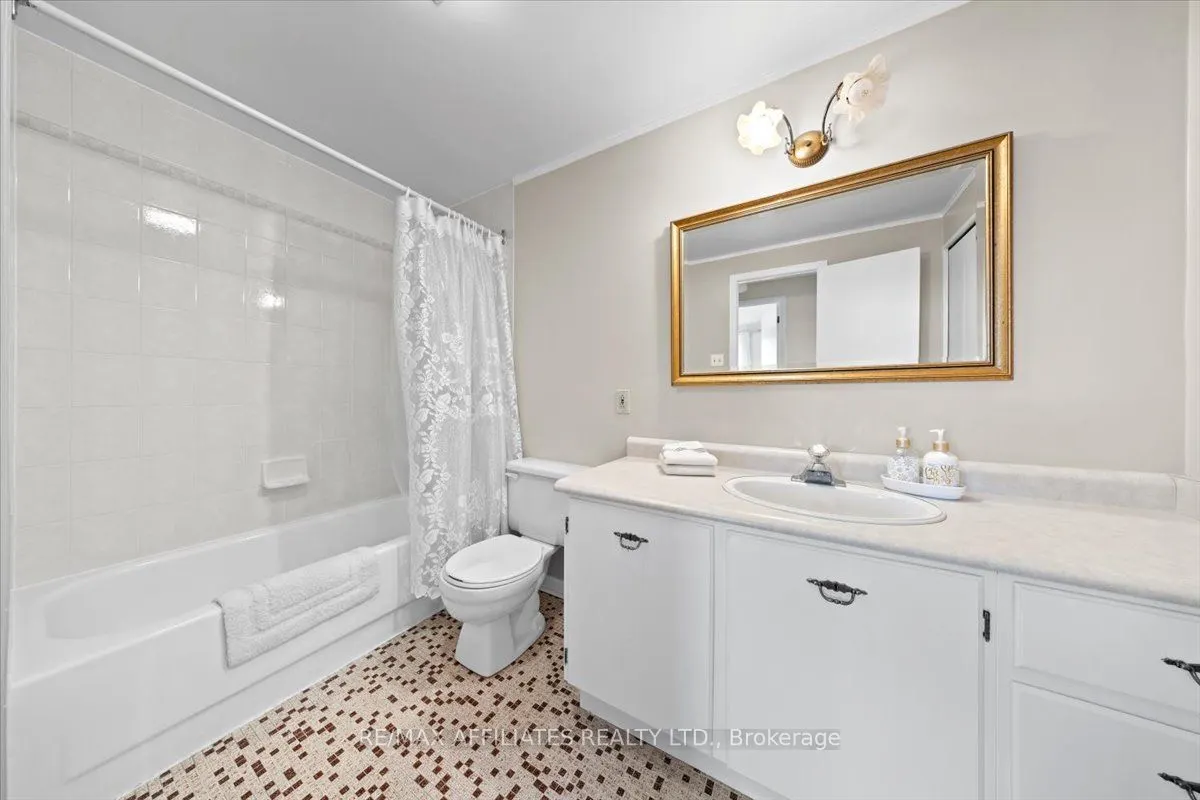 49 Silver Aspen Crescent