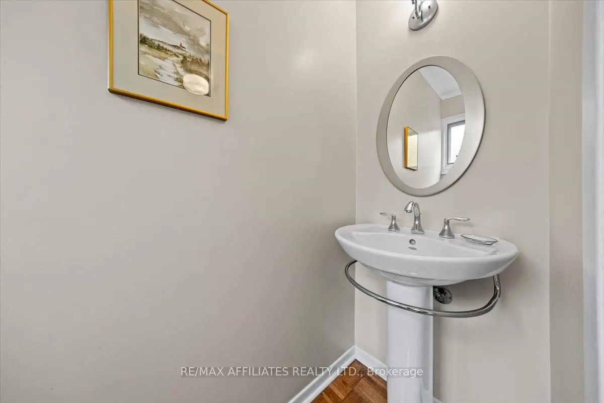 49 Silver Aspen Crescent