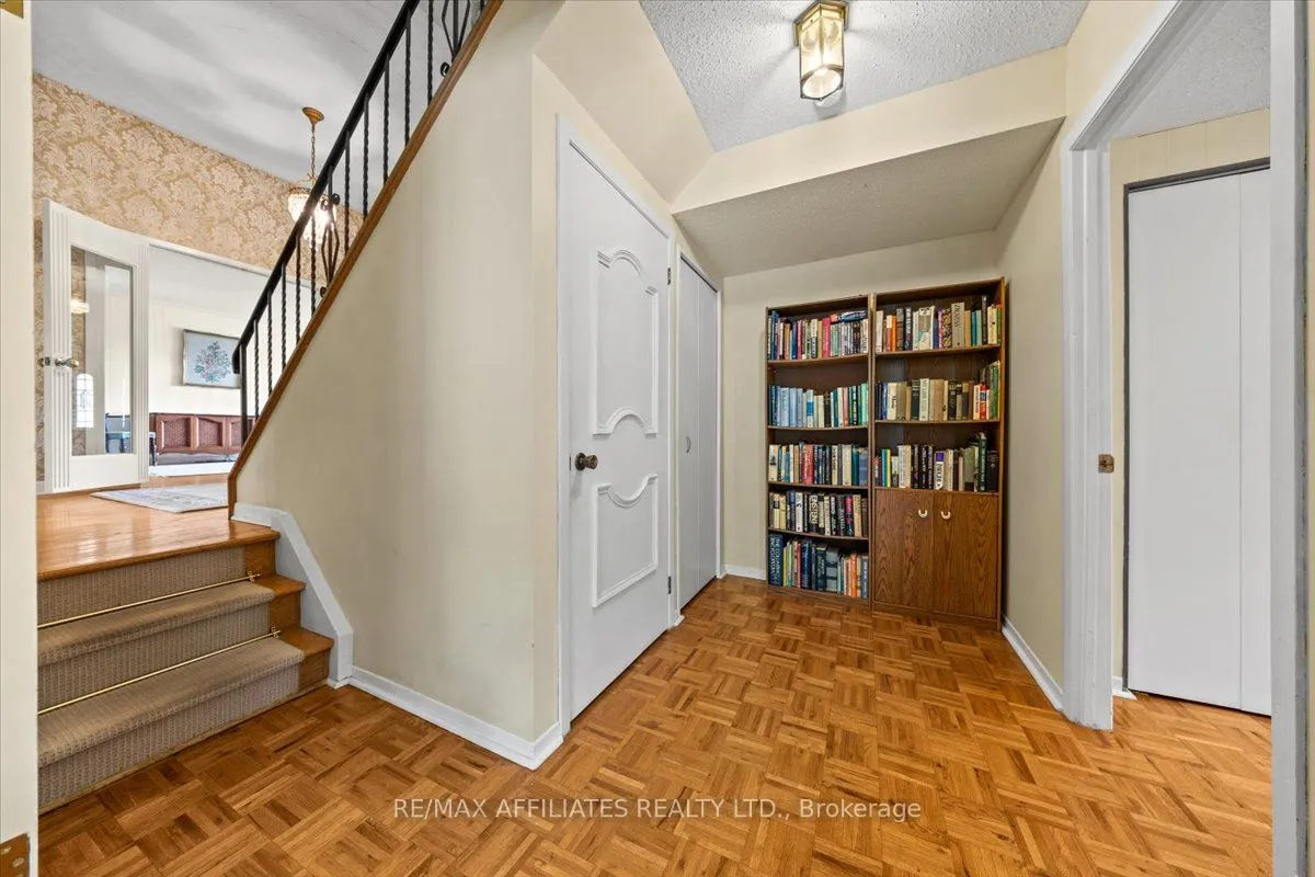 49 Silver Aspen Crescent
