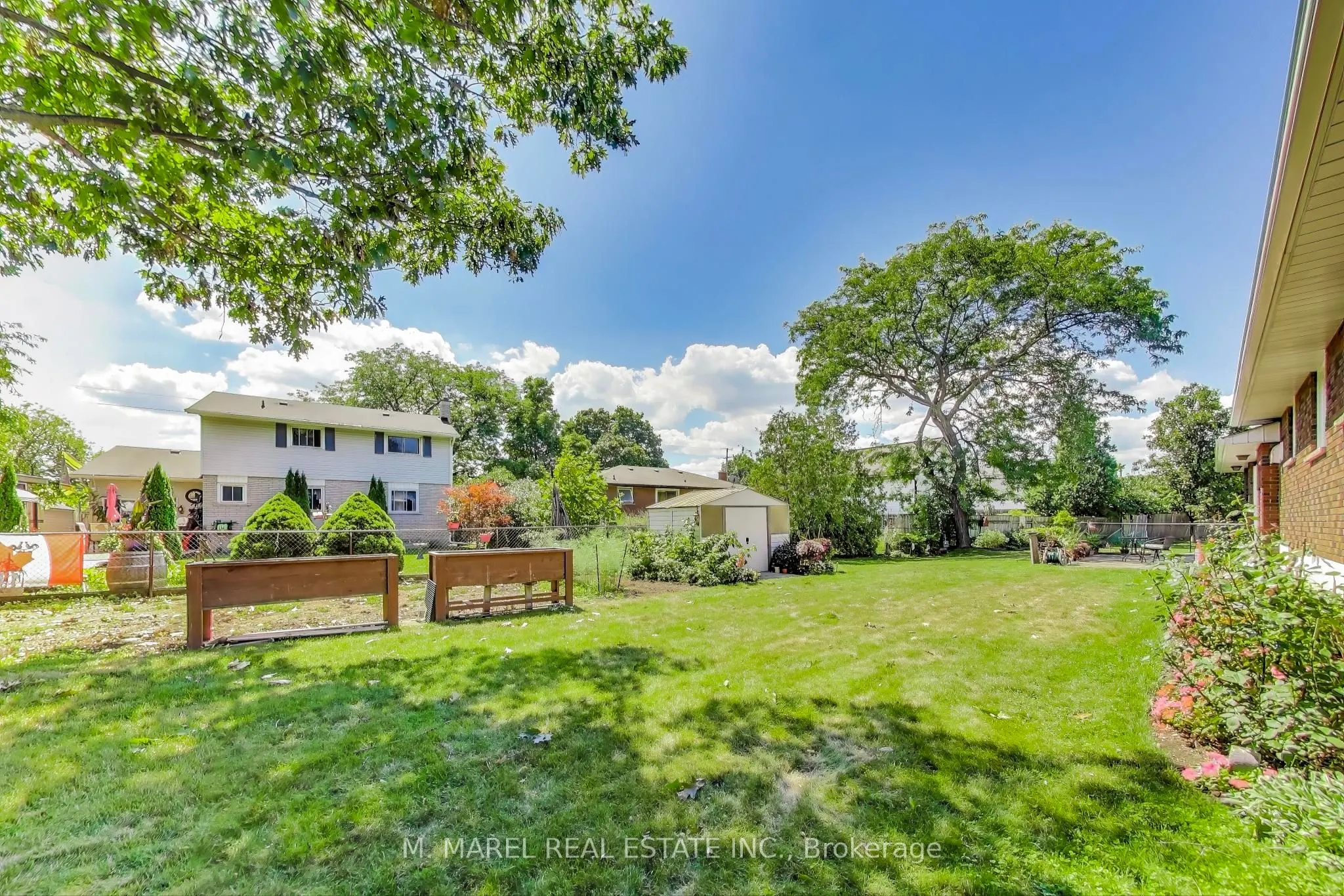 5 Woodsview Place