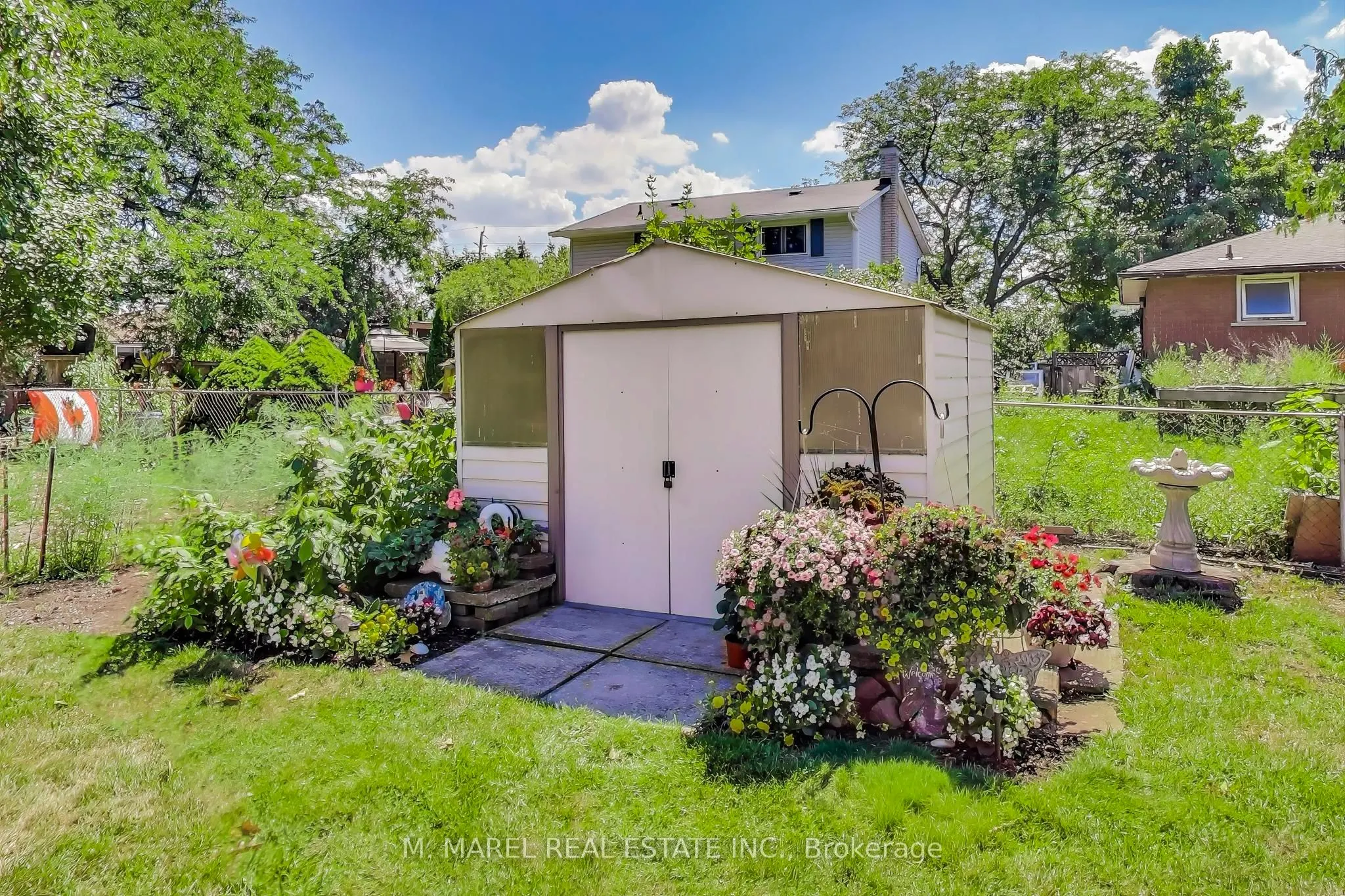 5 Woodsview Place