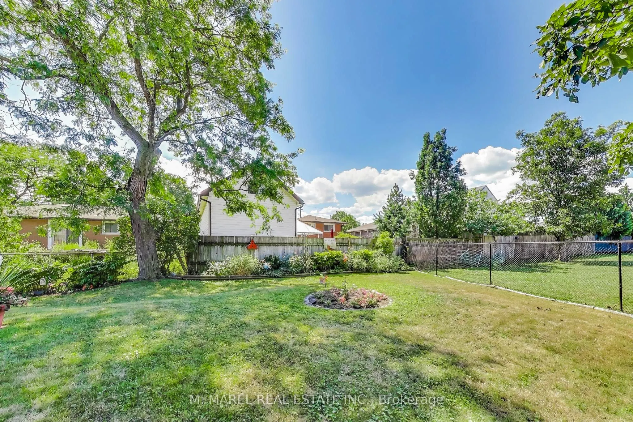 5 Woodsview Place