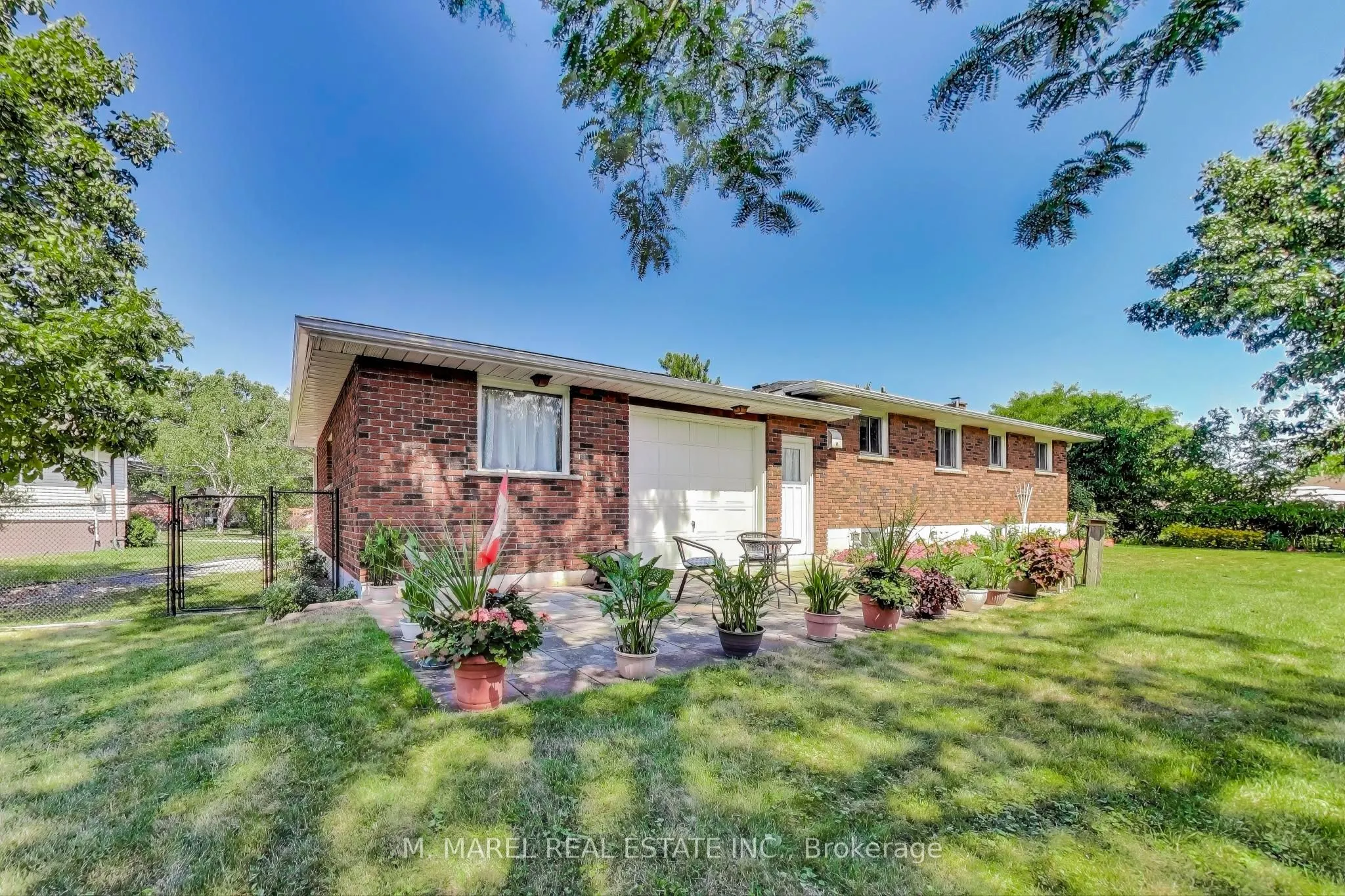 5 Woodsview Place